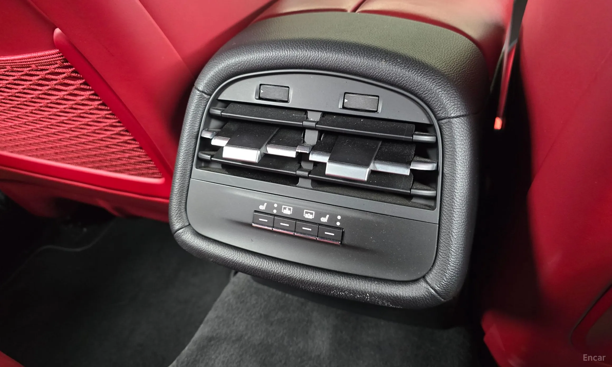 Maserati Ghibli превью 19