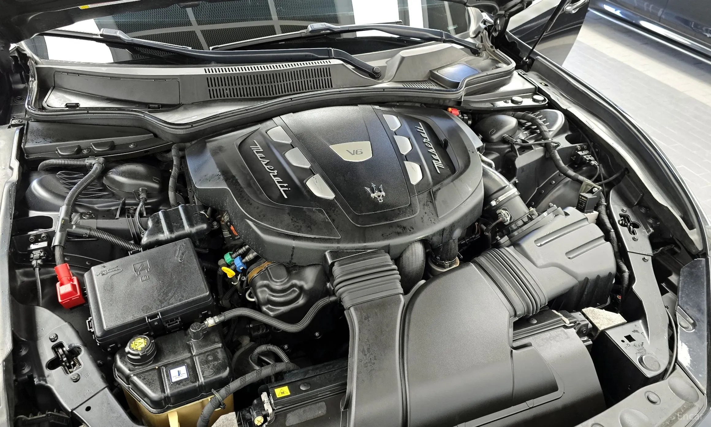 Maserati Ghibli превью 6