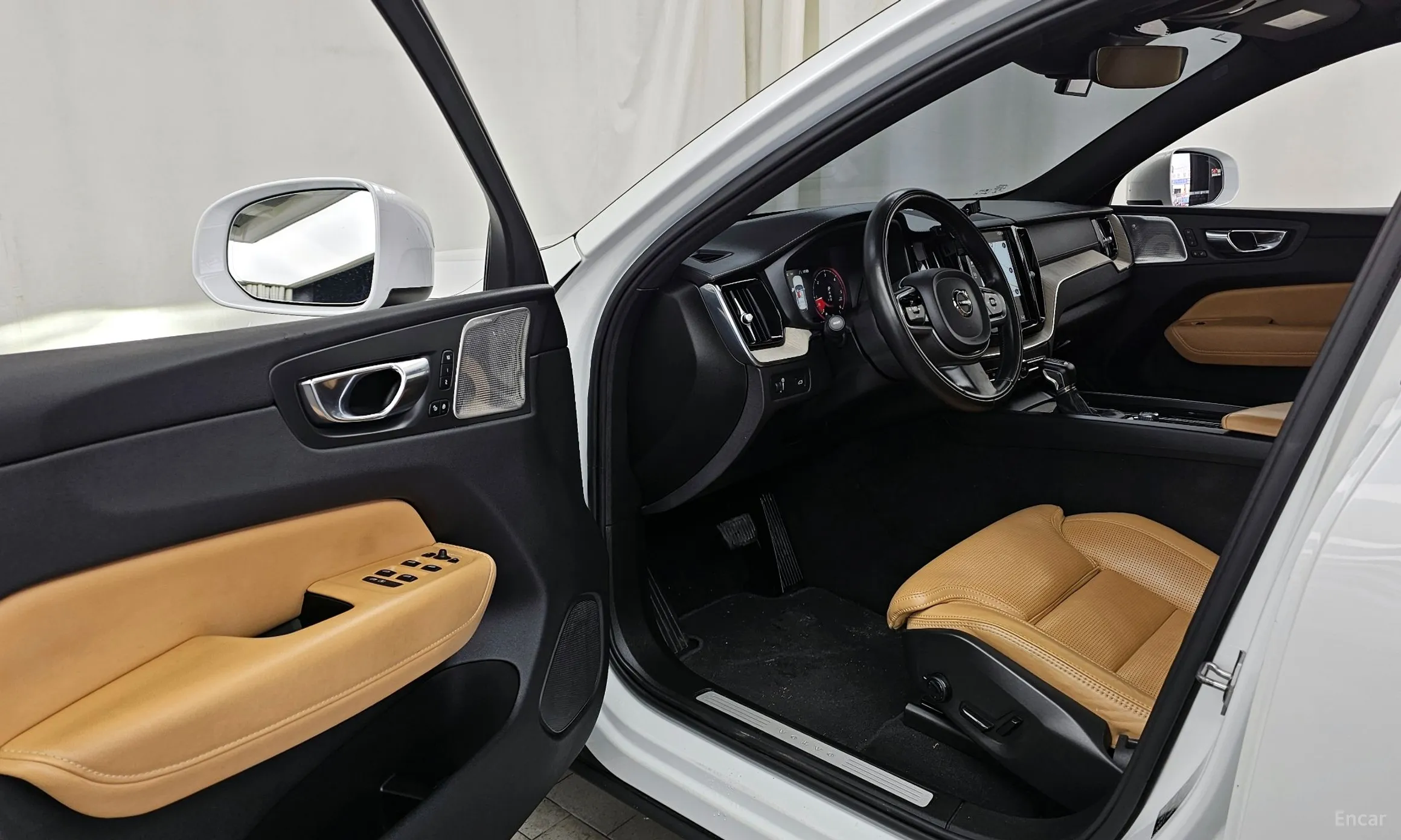 Volvo XC60 Gen 2 превью 10