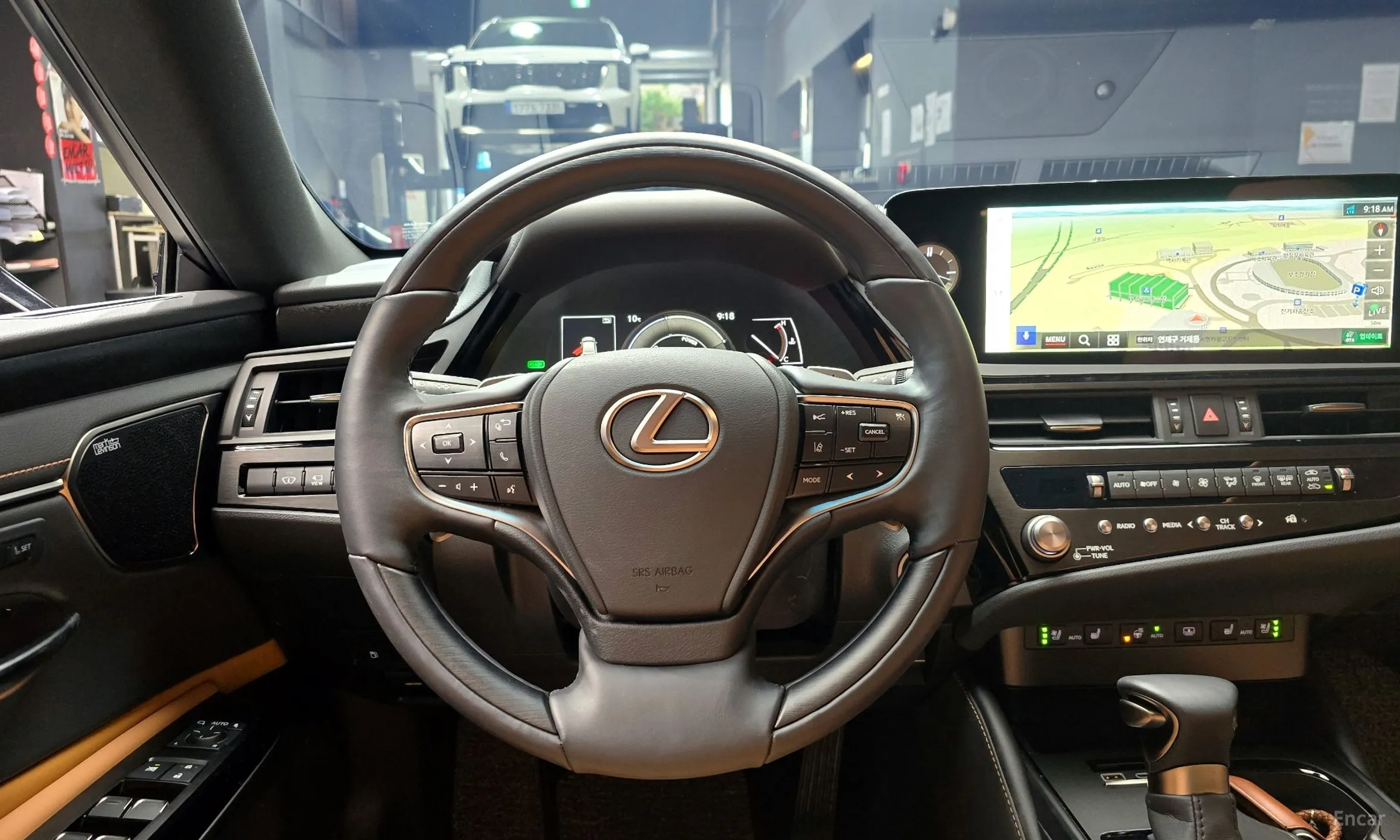 Lexus ES300h 7th Generation превью 14