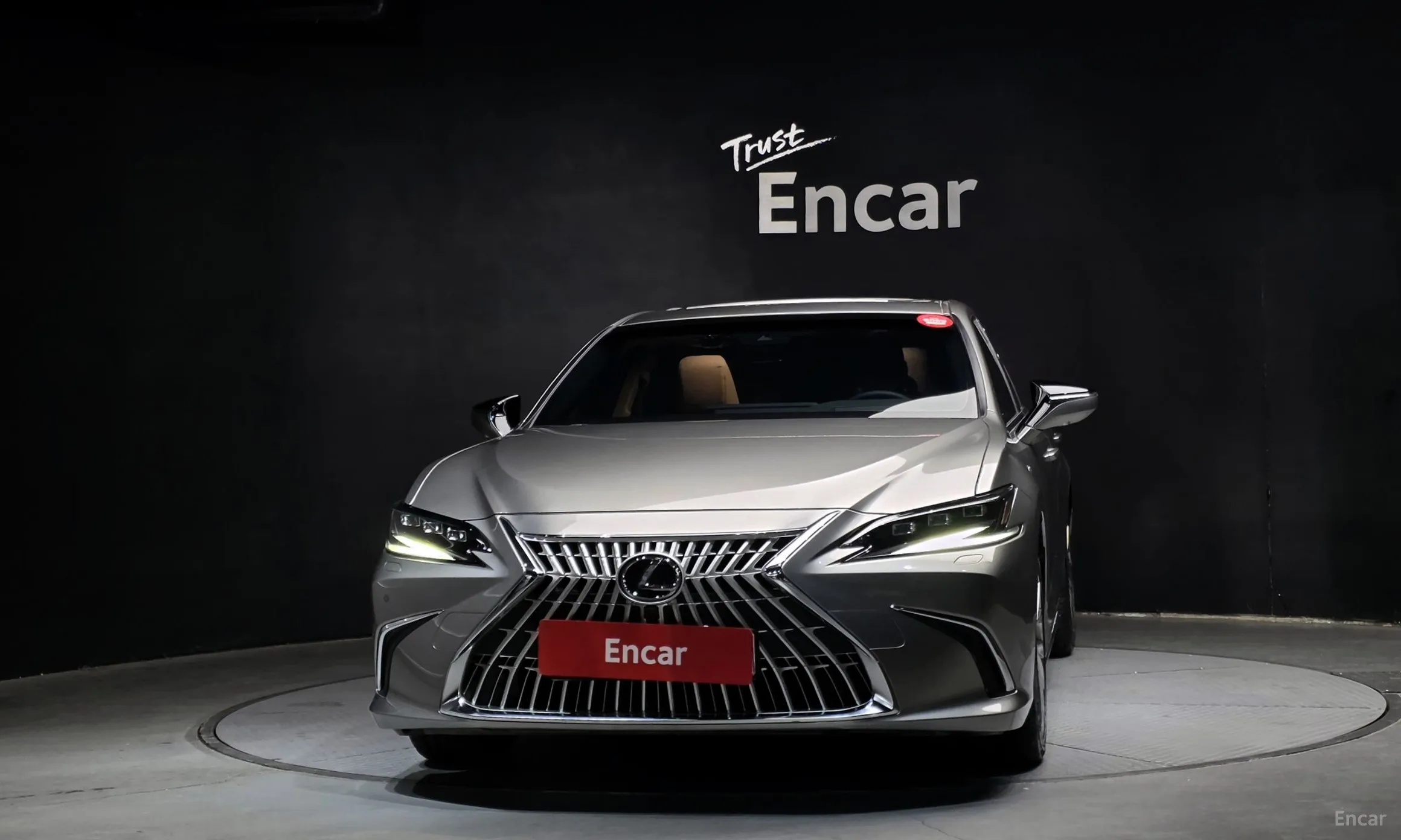 Lexus ES300h 7th Generation превью 3