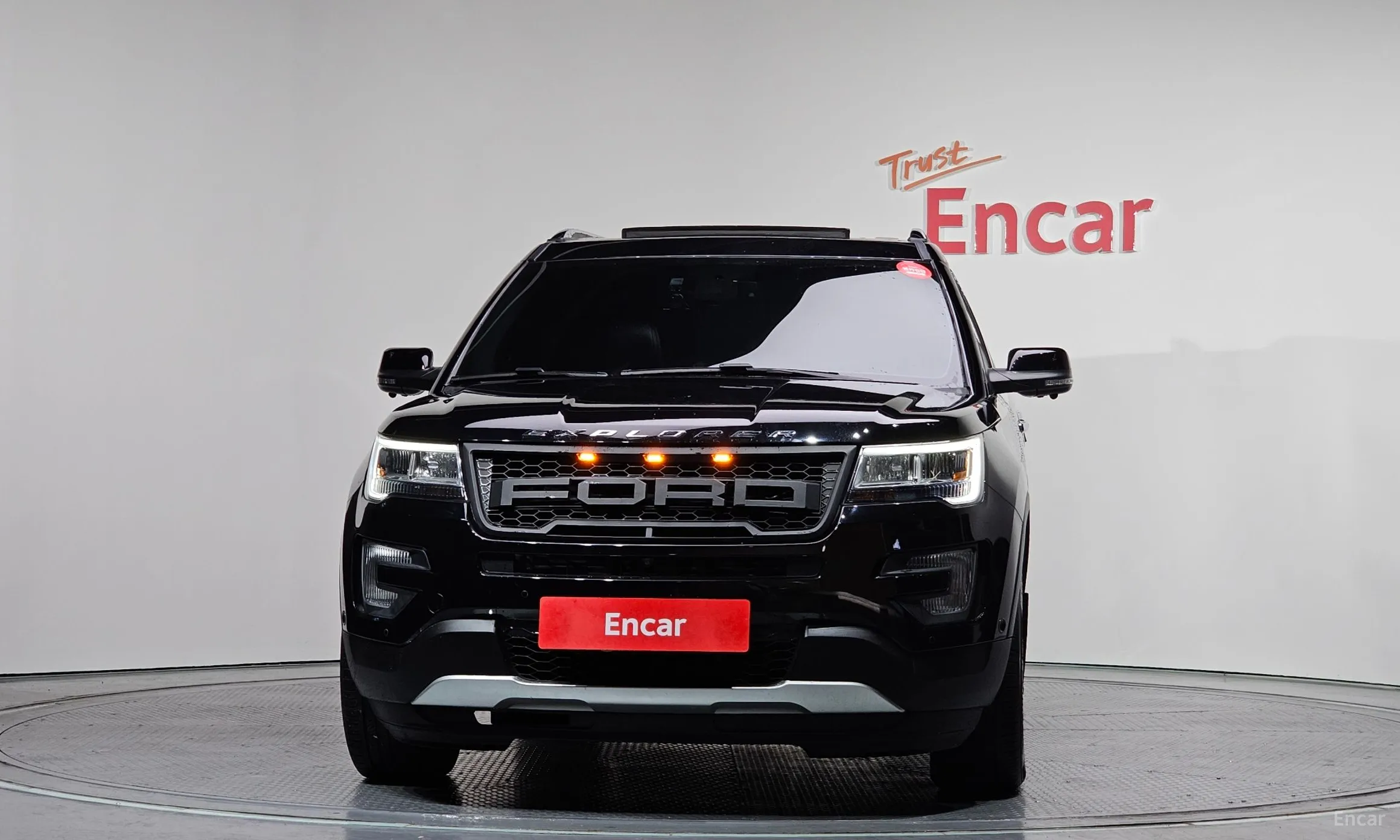 Ford Explorer превью 3