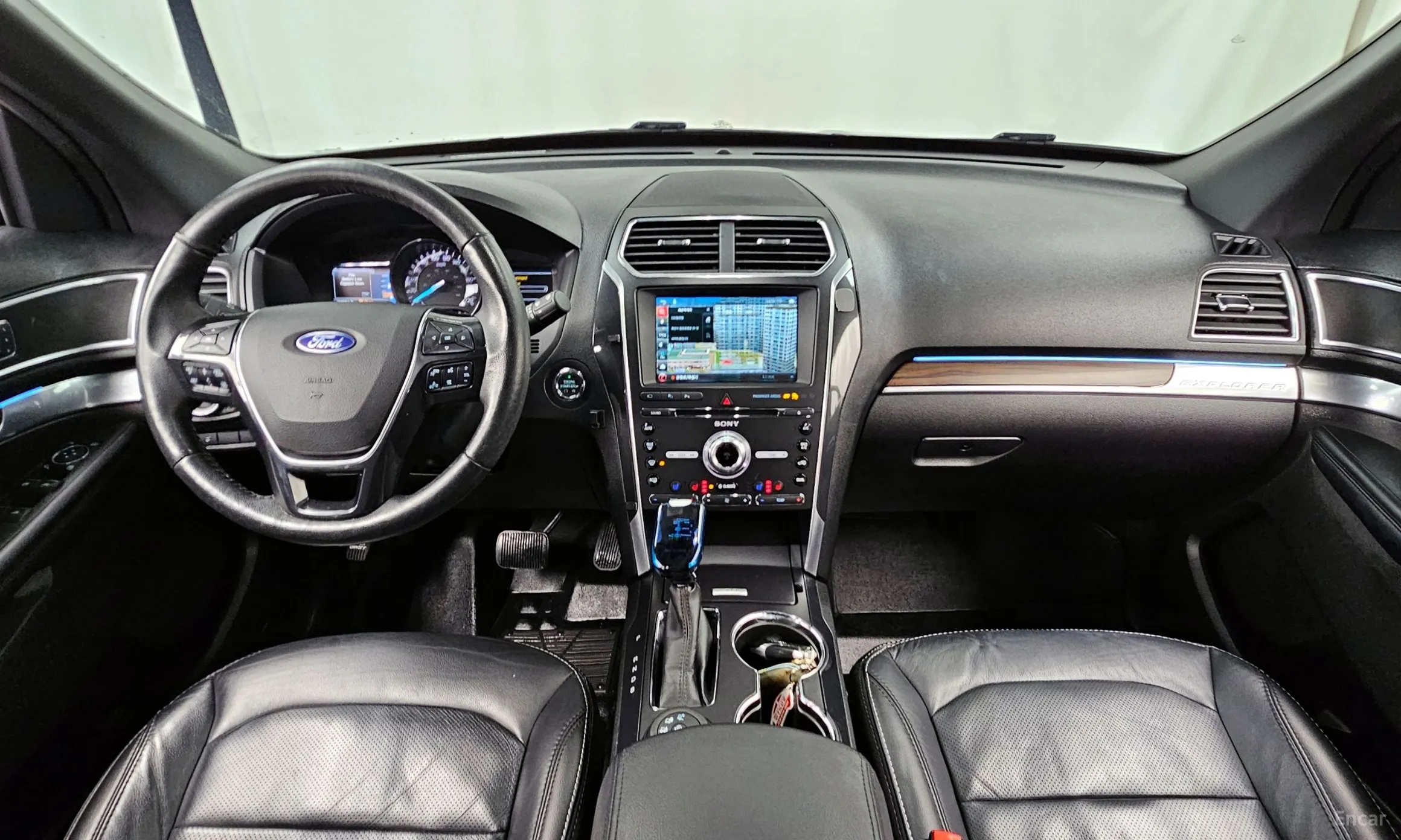 Ford Explorer превью 7