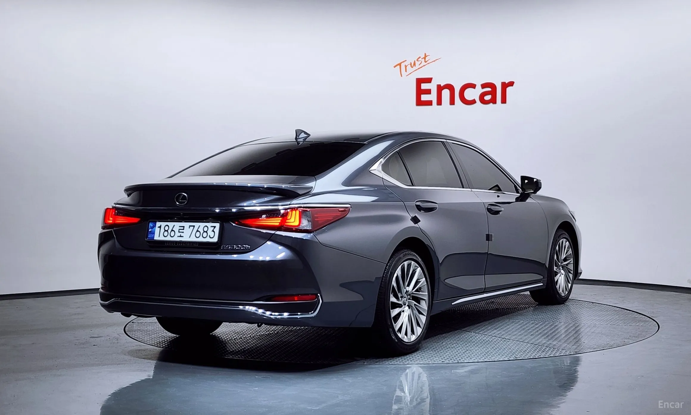 Lexus ES300h 7th Generation