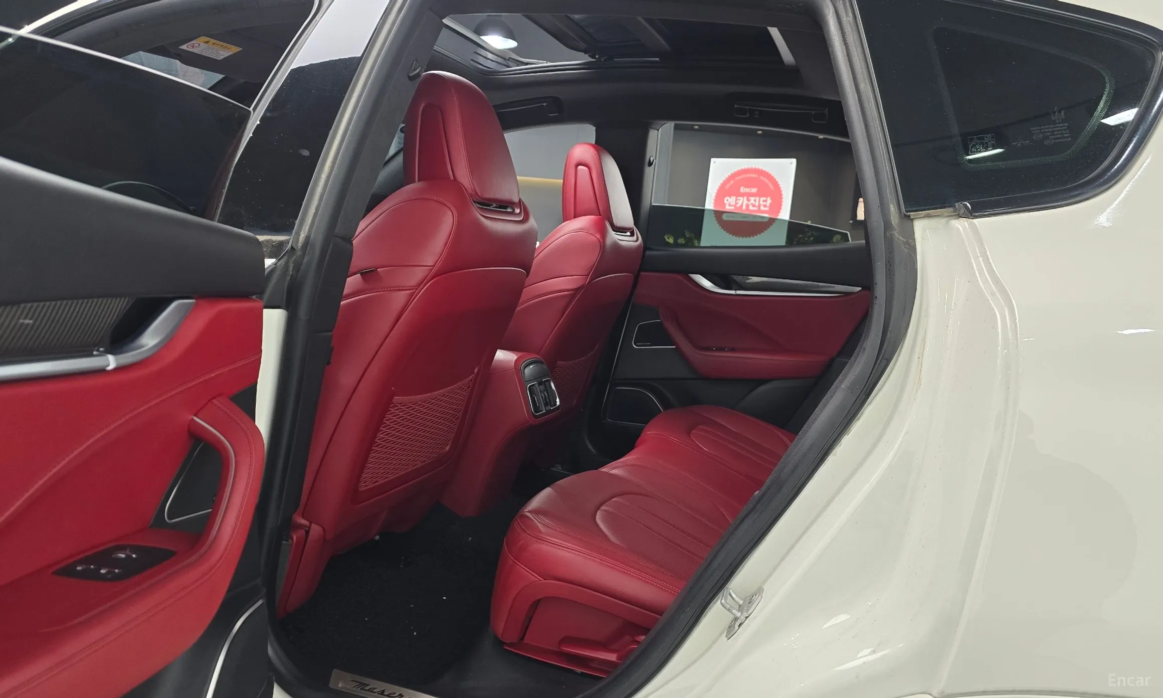 Maserati Levante превью 12