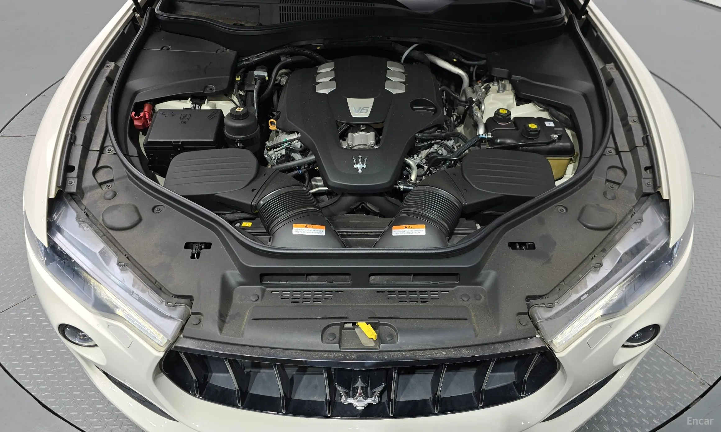 Maserati Levante превью 6