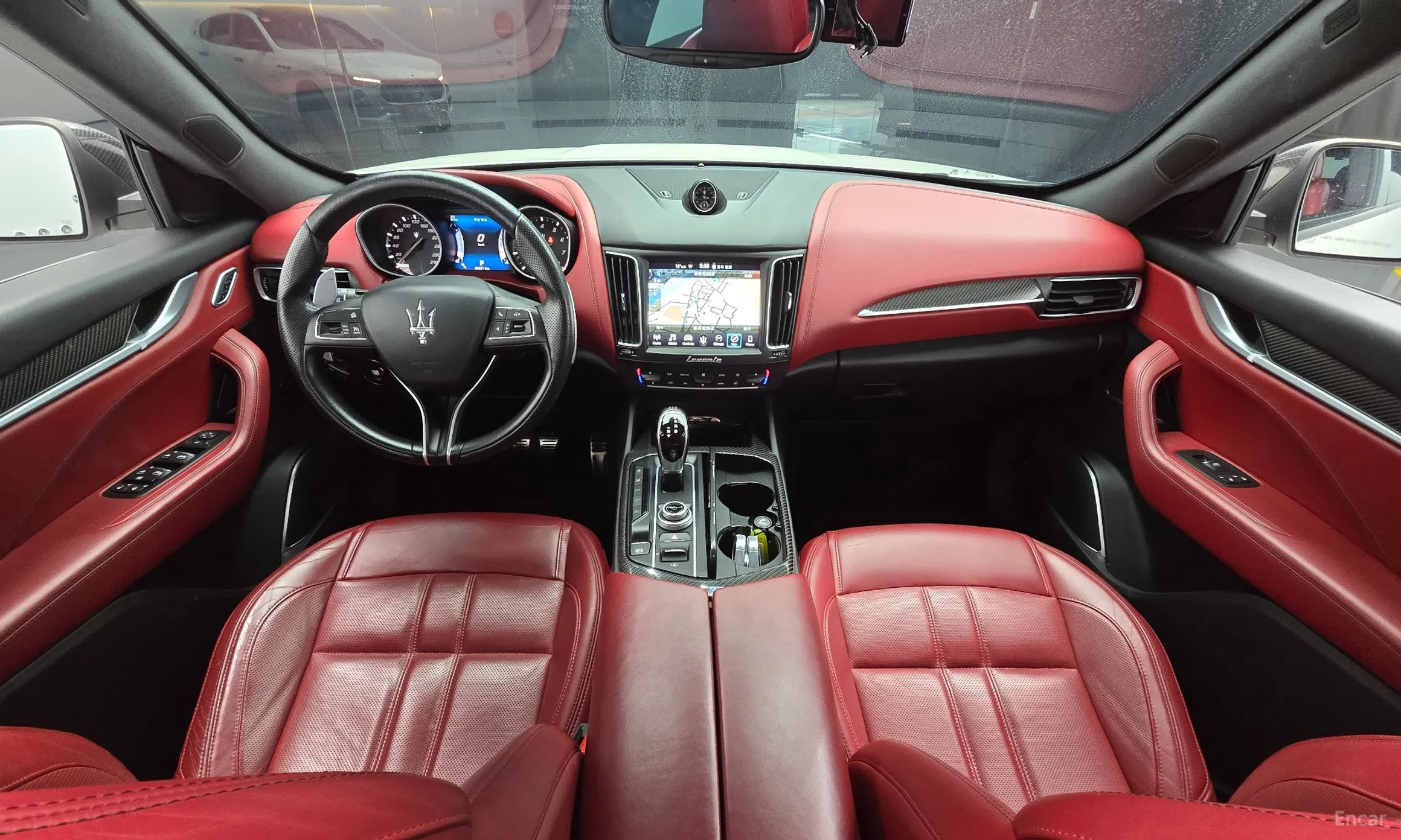 Maserati Levante превью 7