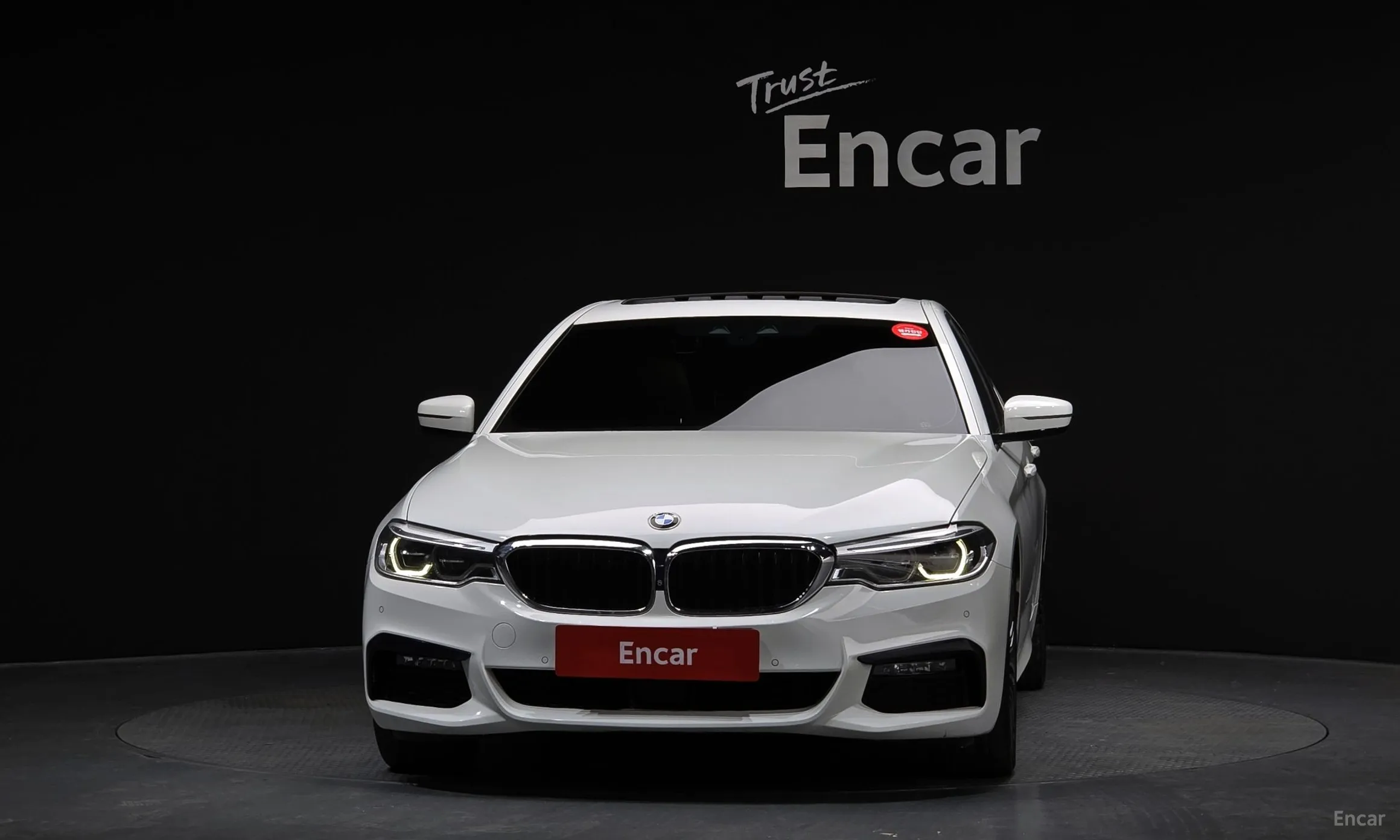 BMW 5 Series (G30) превью 3