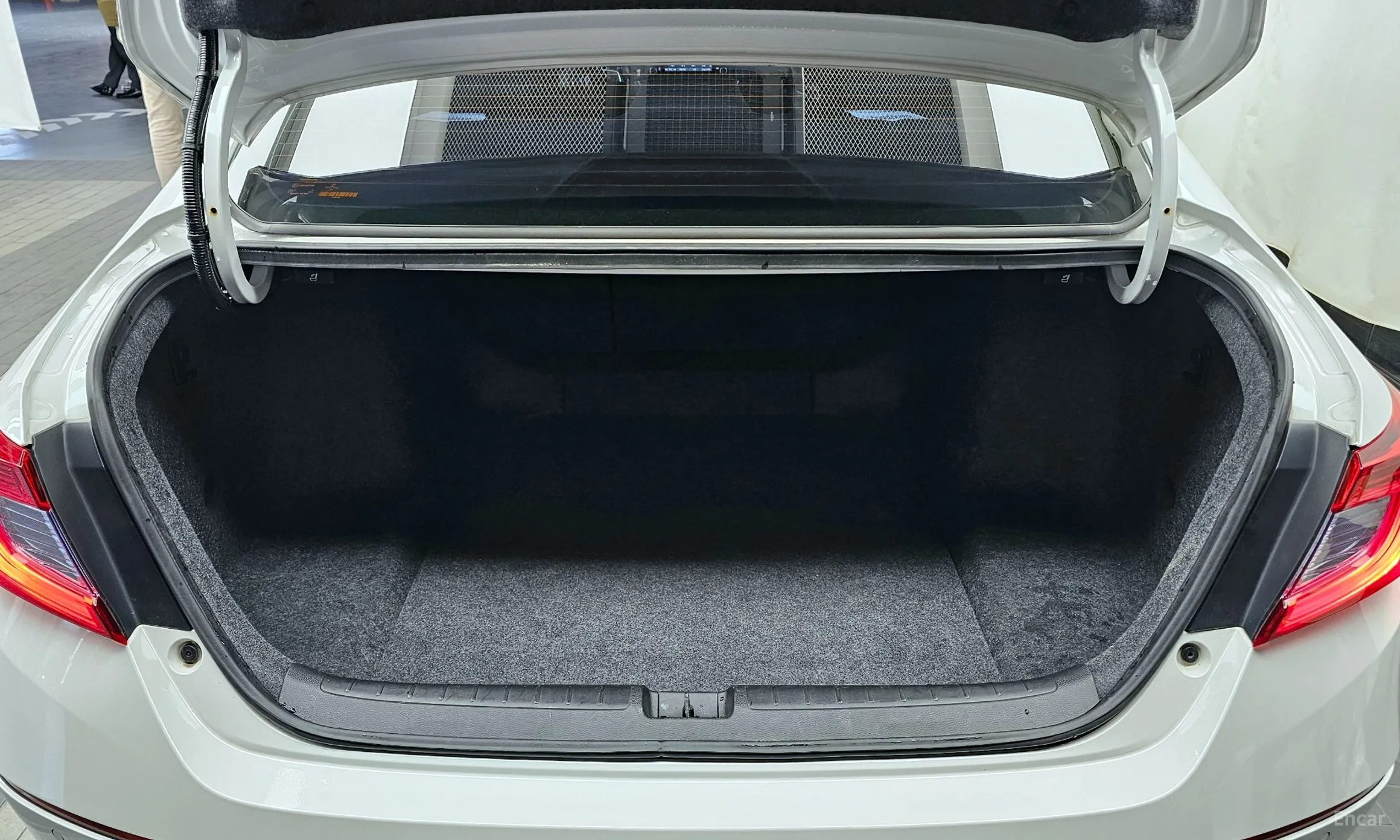 Honda Accord 10th Generation превью 20