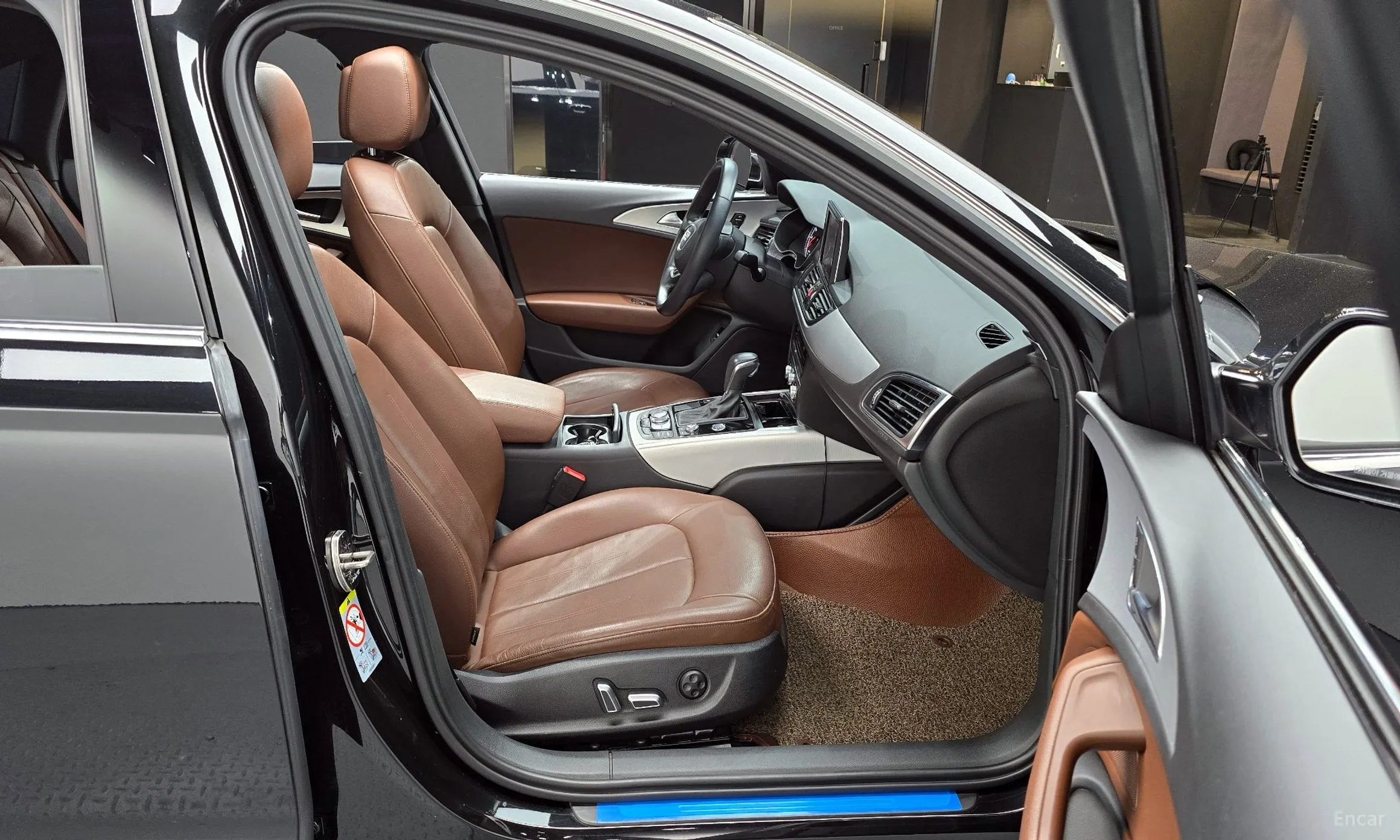 Audi New A6 превью 10