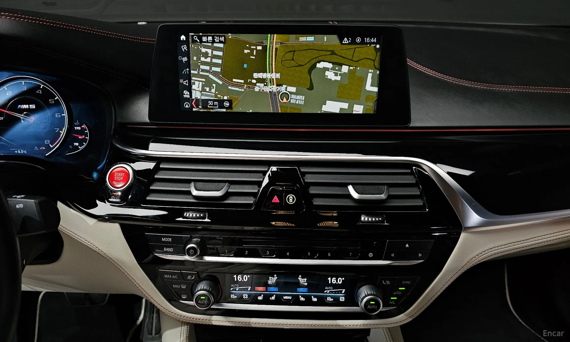 BMW M5 (F90) превью 14