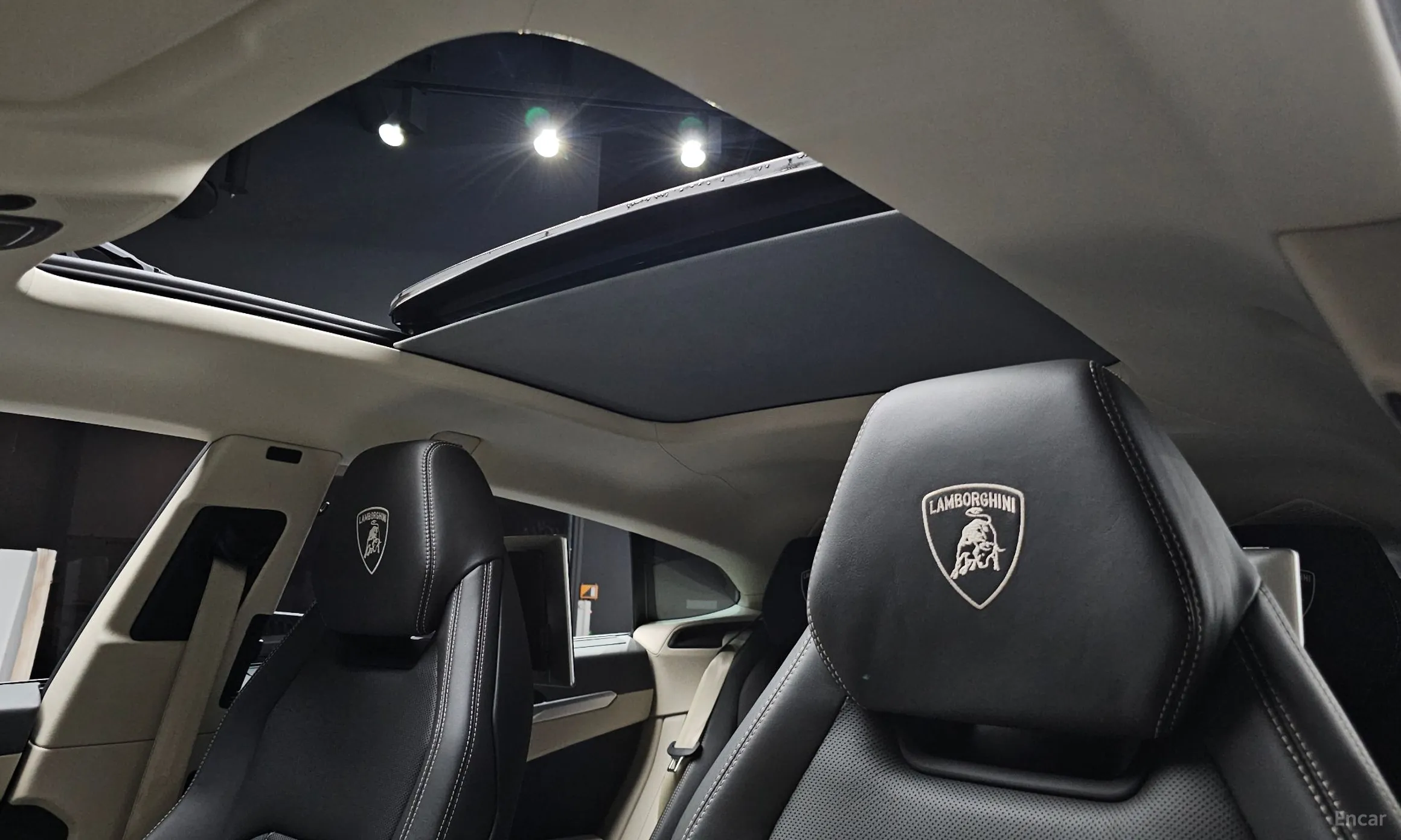Lamborghini Urus превью 19