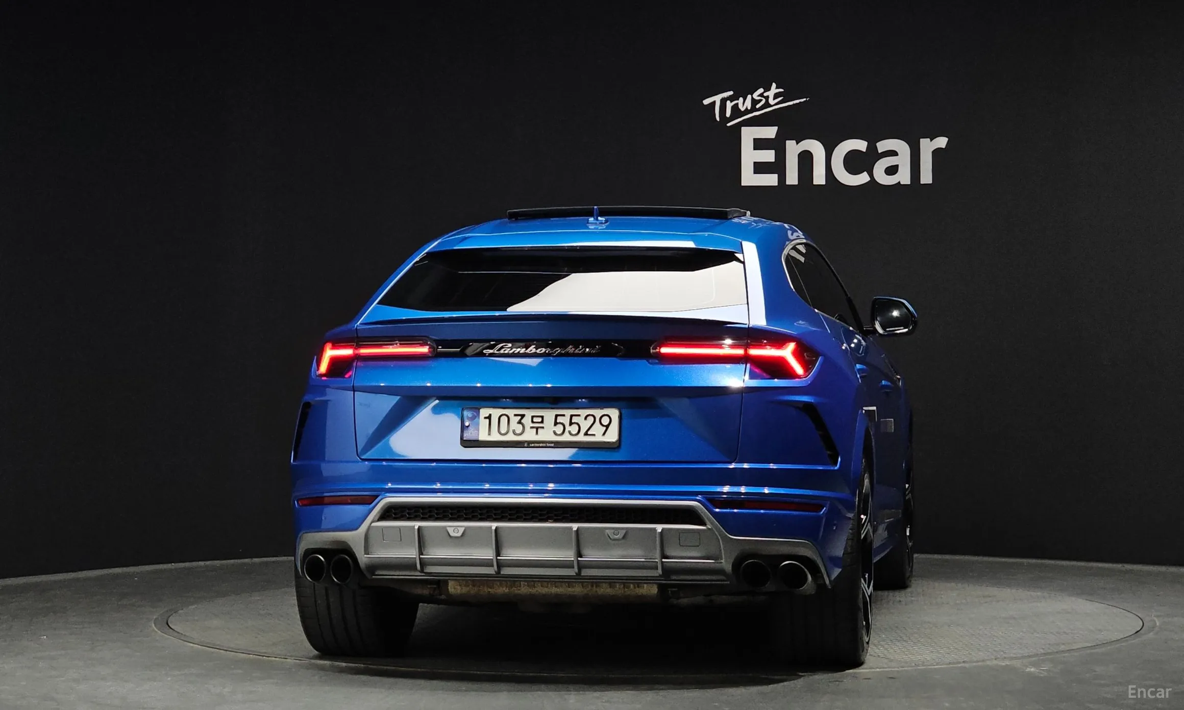 Lamborghini Urus превью 4