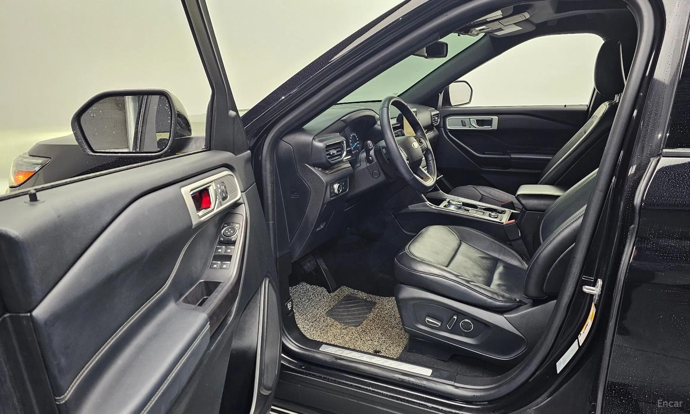 Ford Explorer 6th Generation превью 10