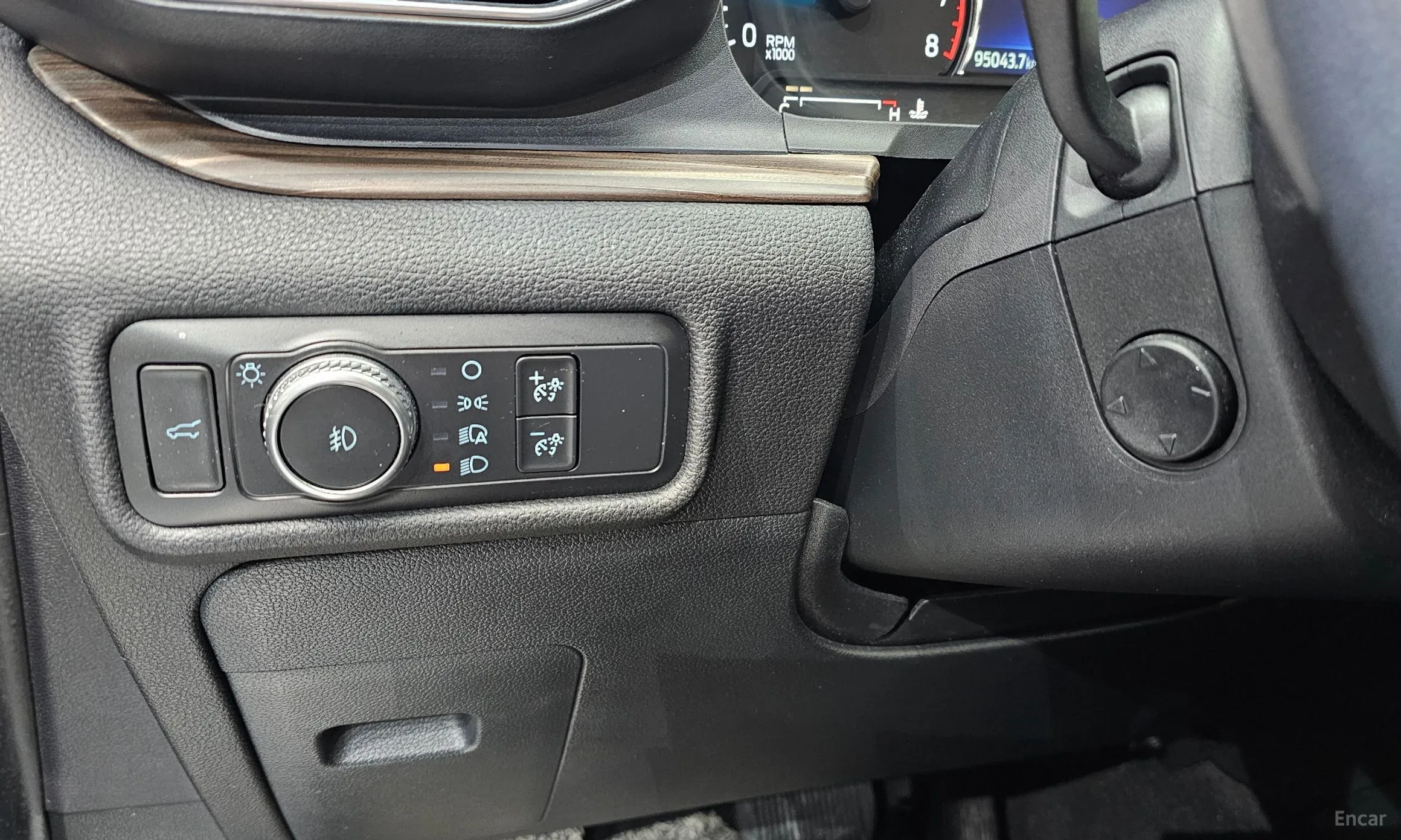 Ford Explorer 6th Generation превью 17