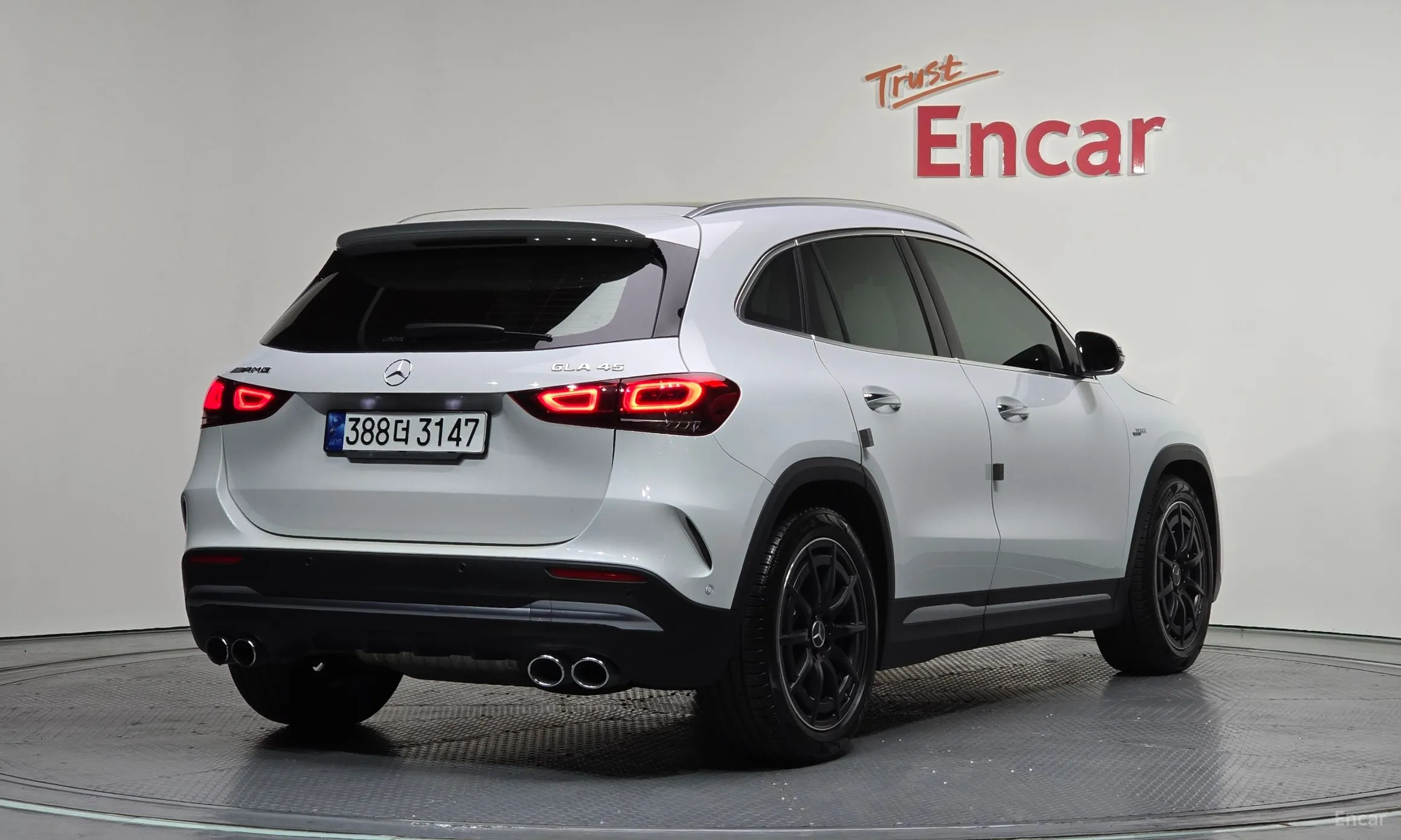 Mercedes Benz GLA-Class H247