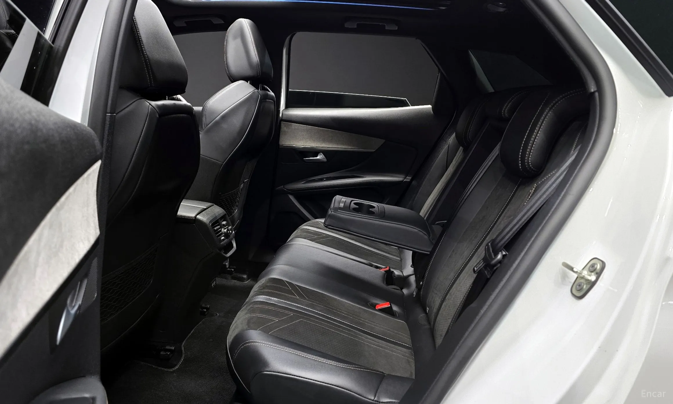 Peugeot 3008 2nd generation превью 12