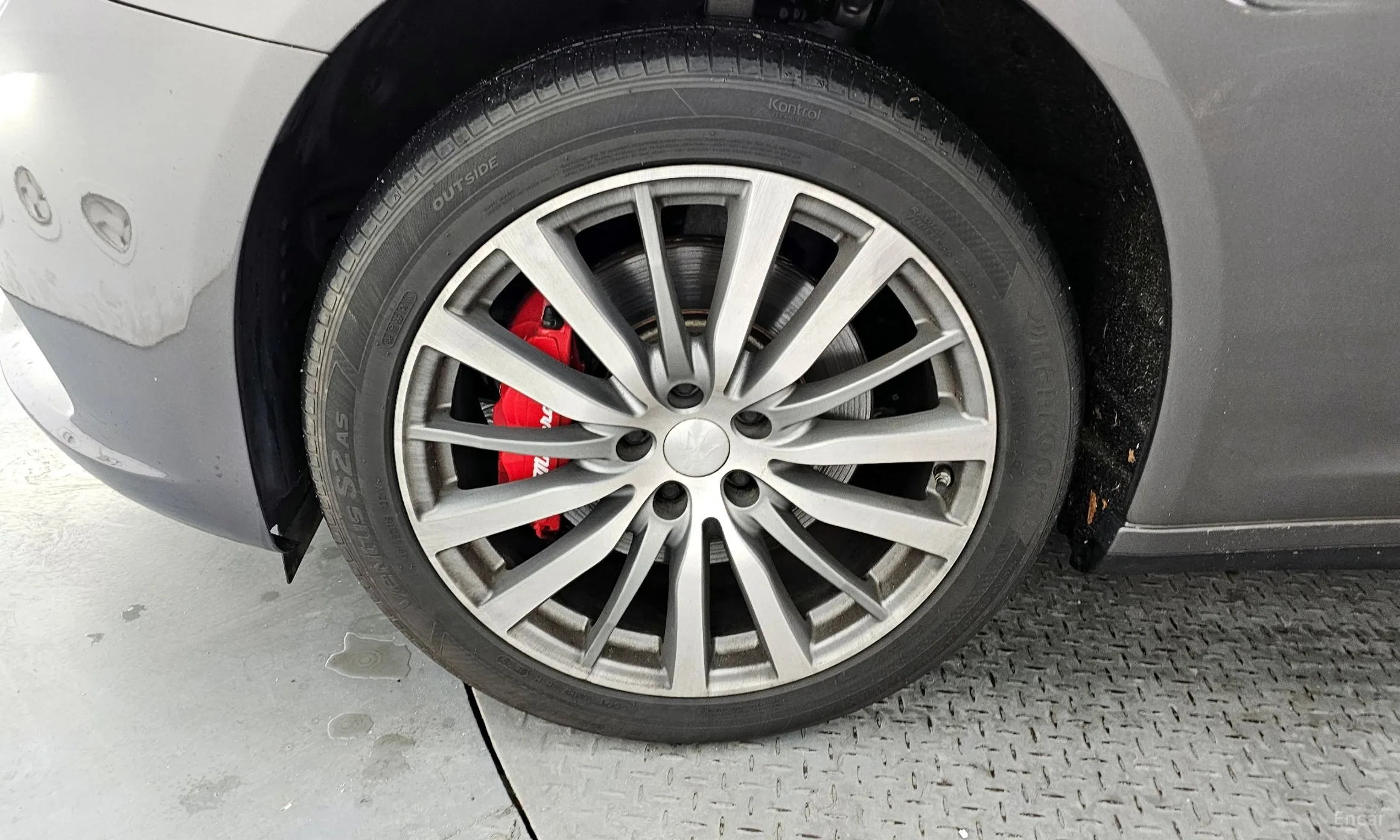 Maserati Quattroporte превью 5