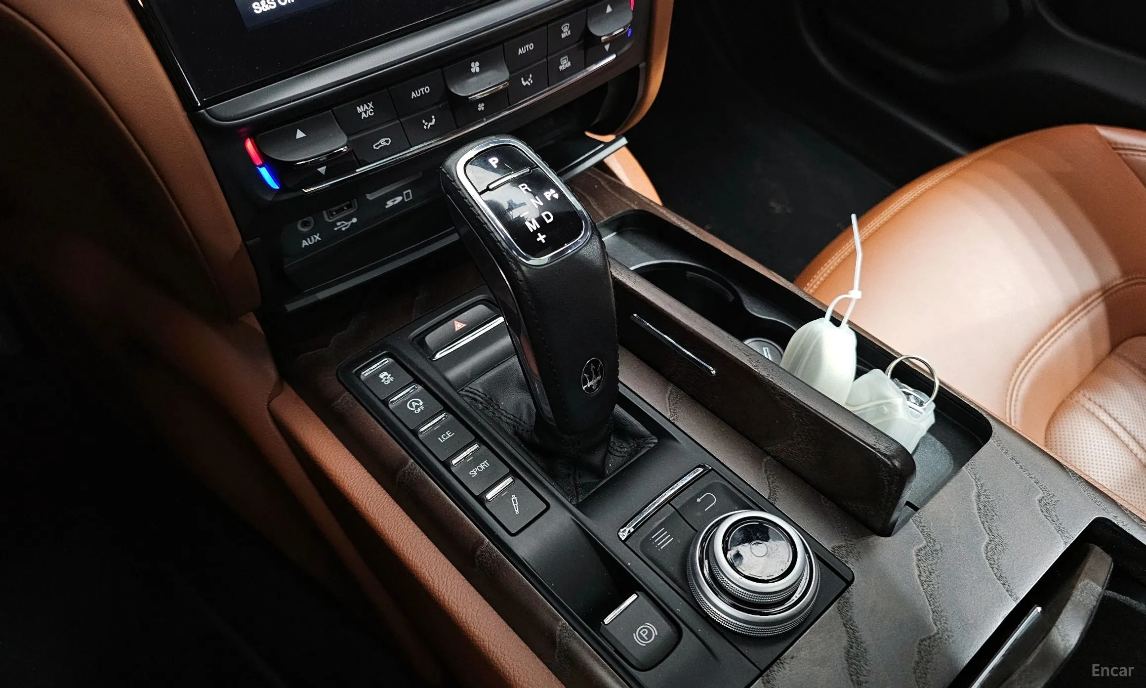 Maserati Quattroporte превью 9