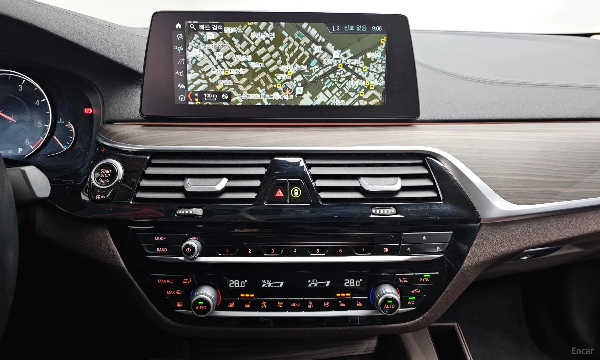 BMW 5 Series (G30) превью 14