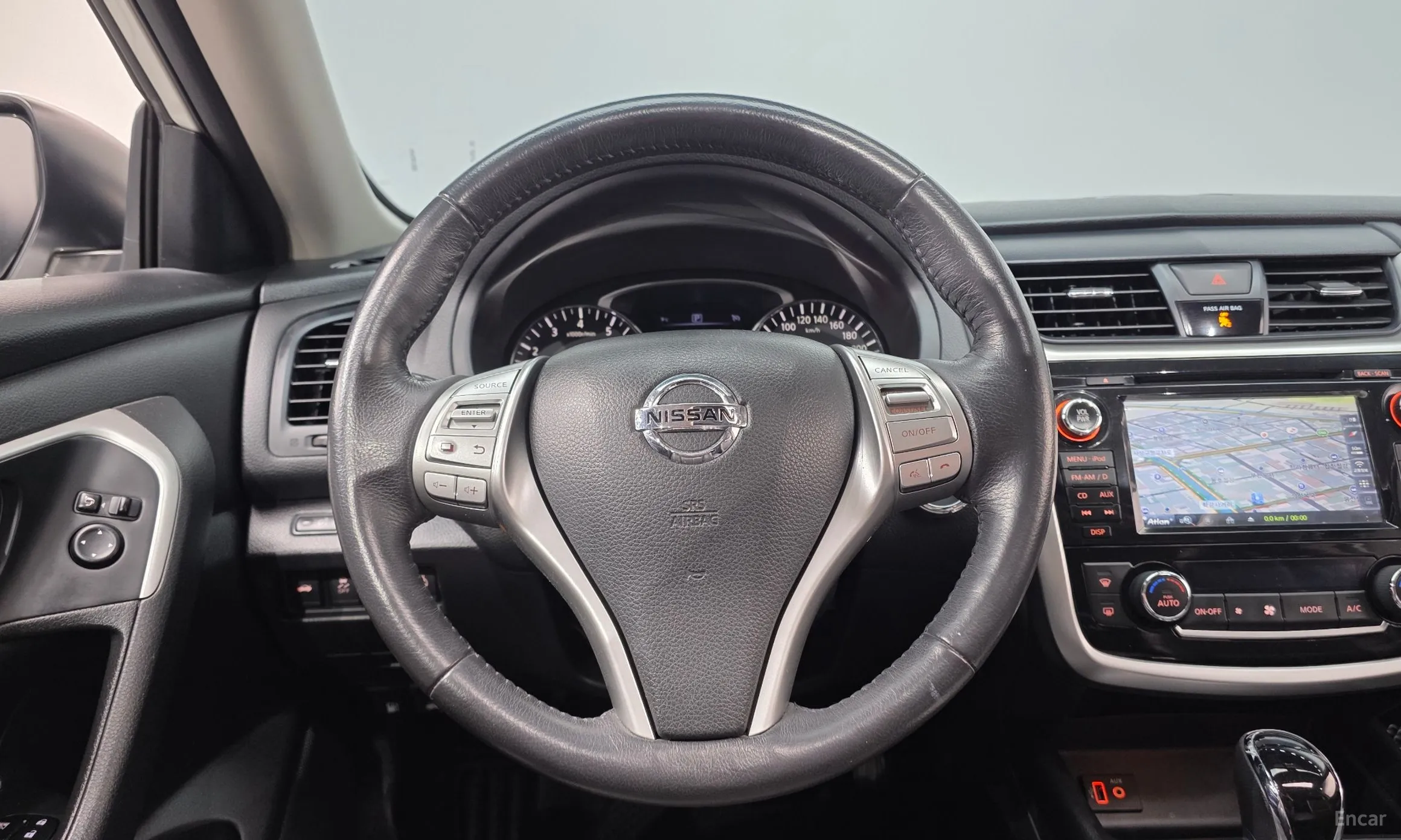 Nissan Altima превью 14