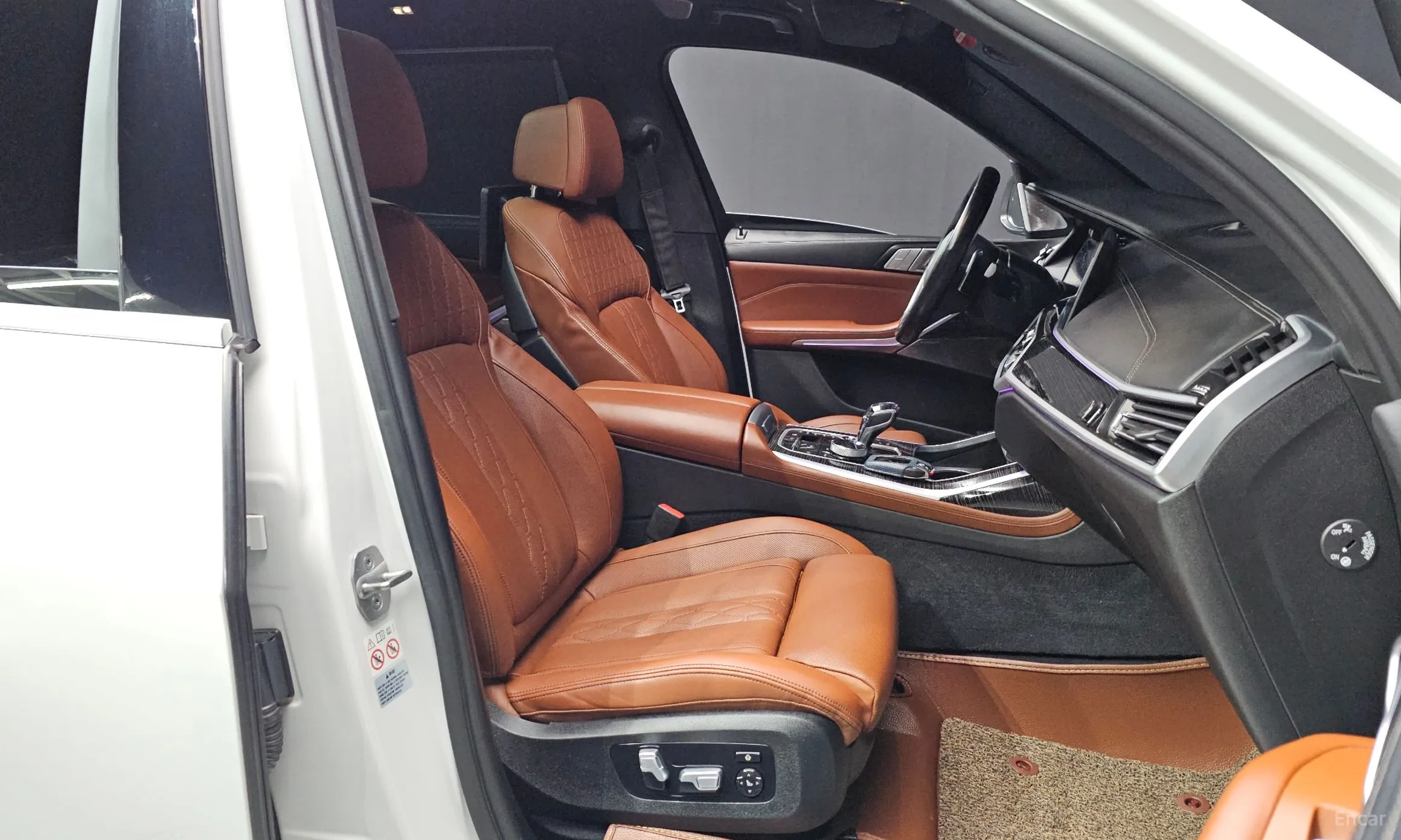 BMW X7 (G07) превью 11