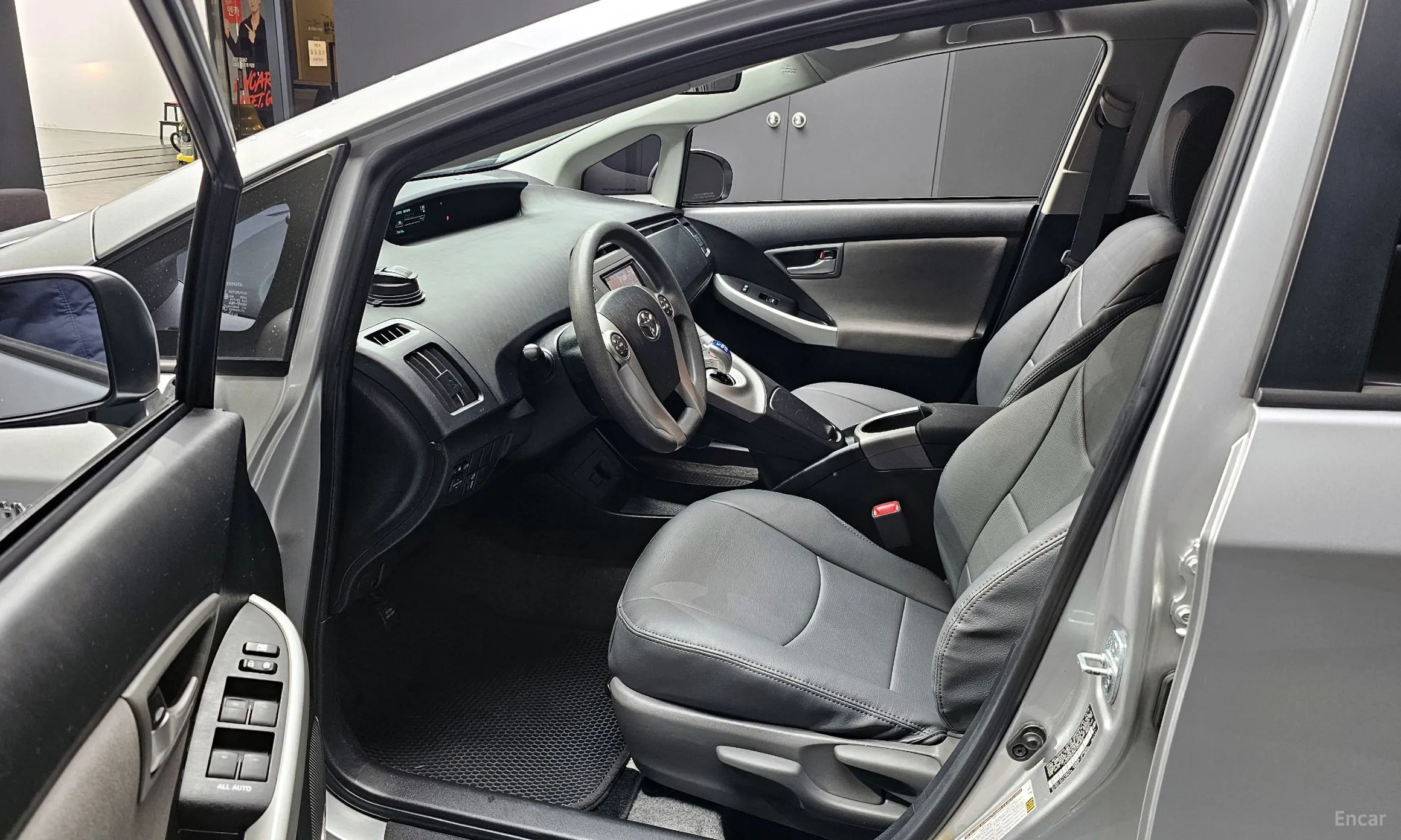 Toyota Toyota Prius превью 10