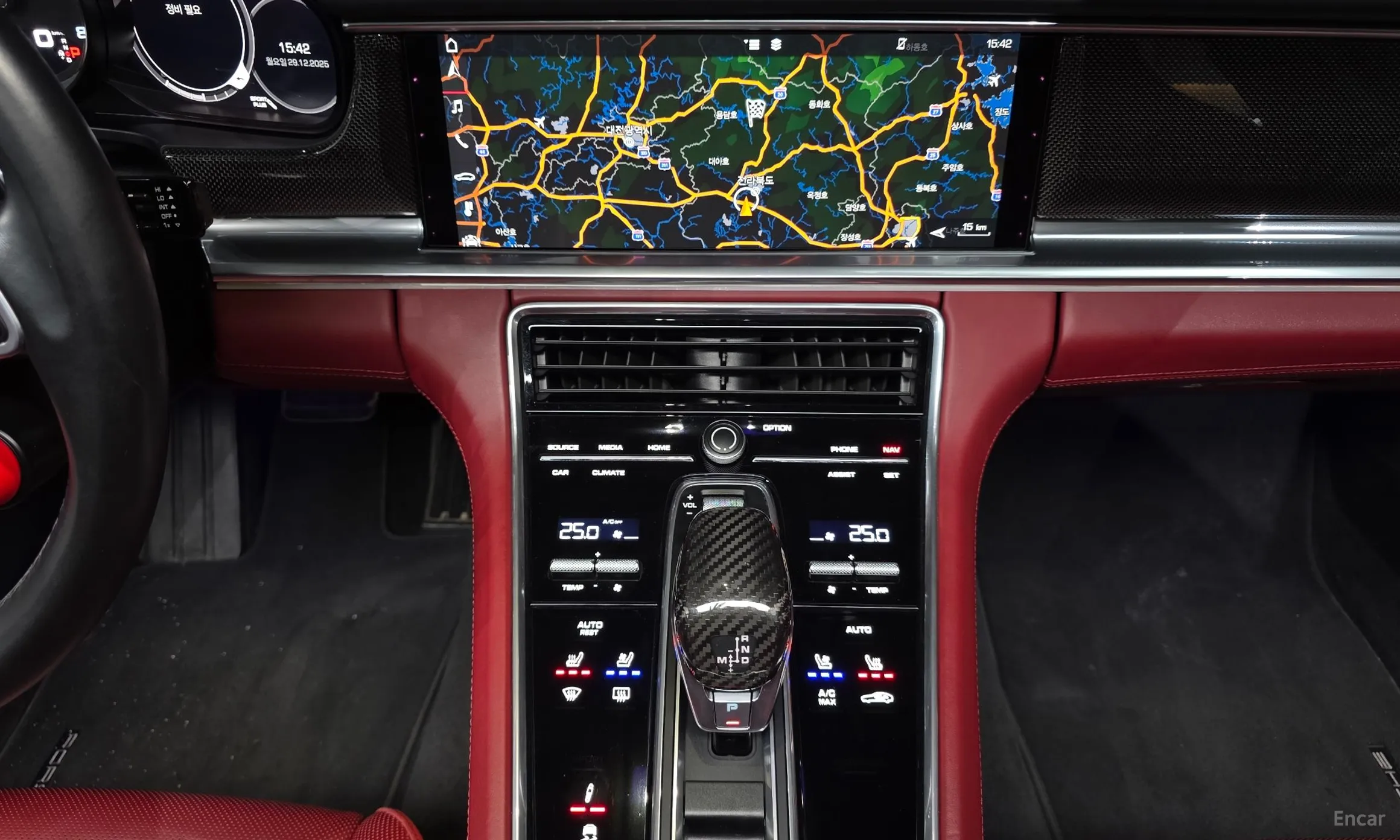 Porsche Panamera (971) превью 14