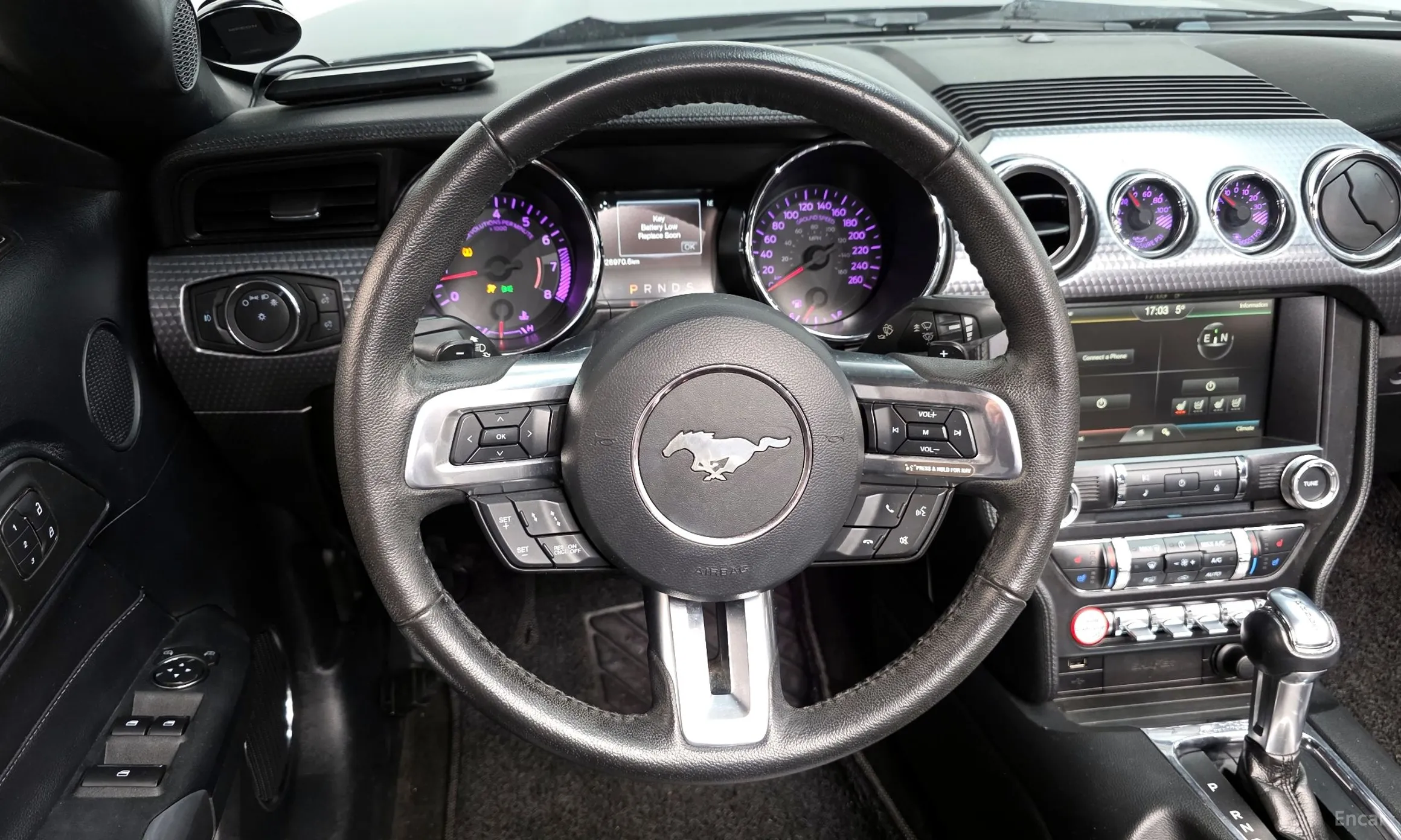 Ford Mustang превью 13