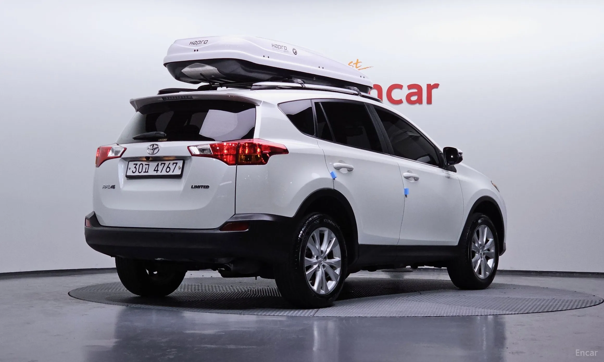 Toyota RAV4 превью 2