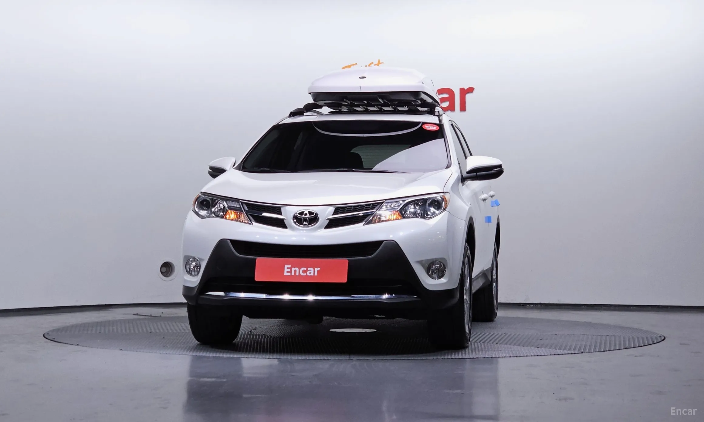 Toyota RAV4 превью 3