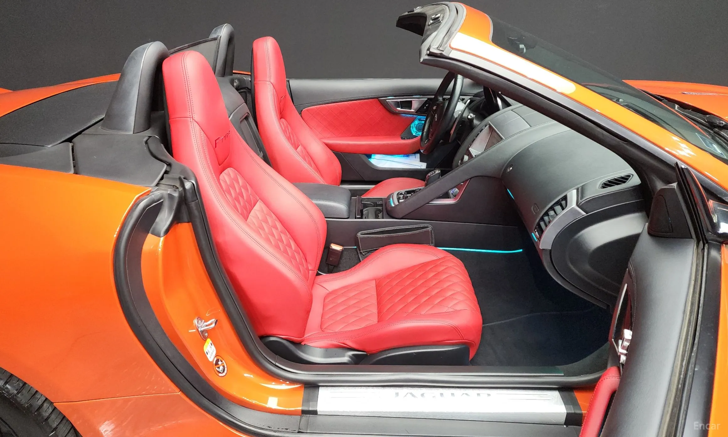 Jaguar F-TYPE превью 11