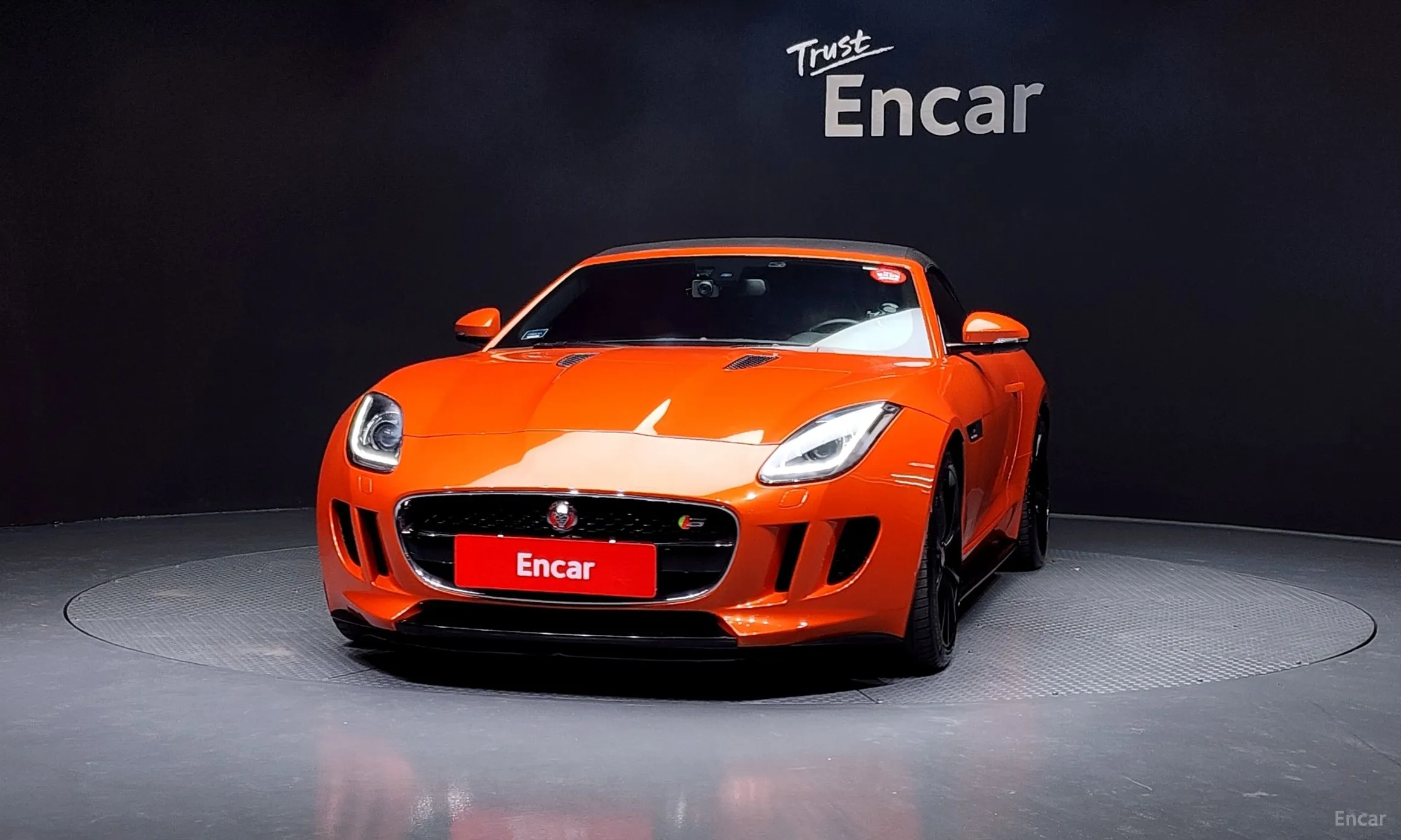 Jaguar F-TYPE превью 19