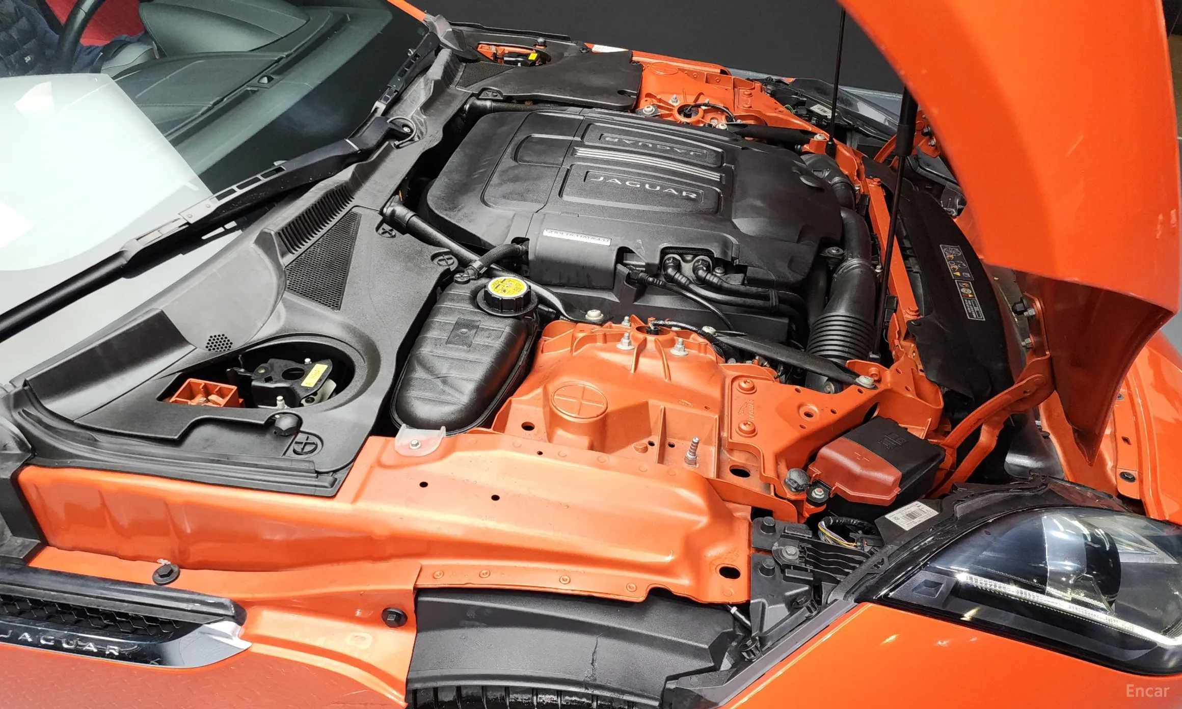 Jaguar F-TYPE превью 6