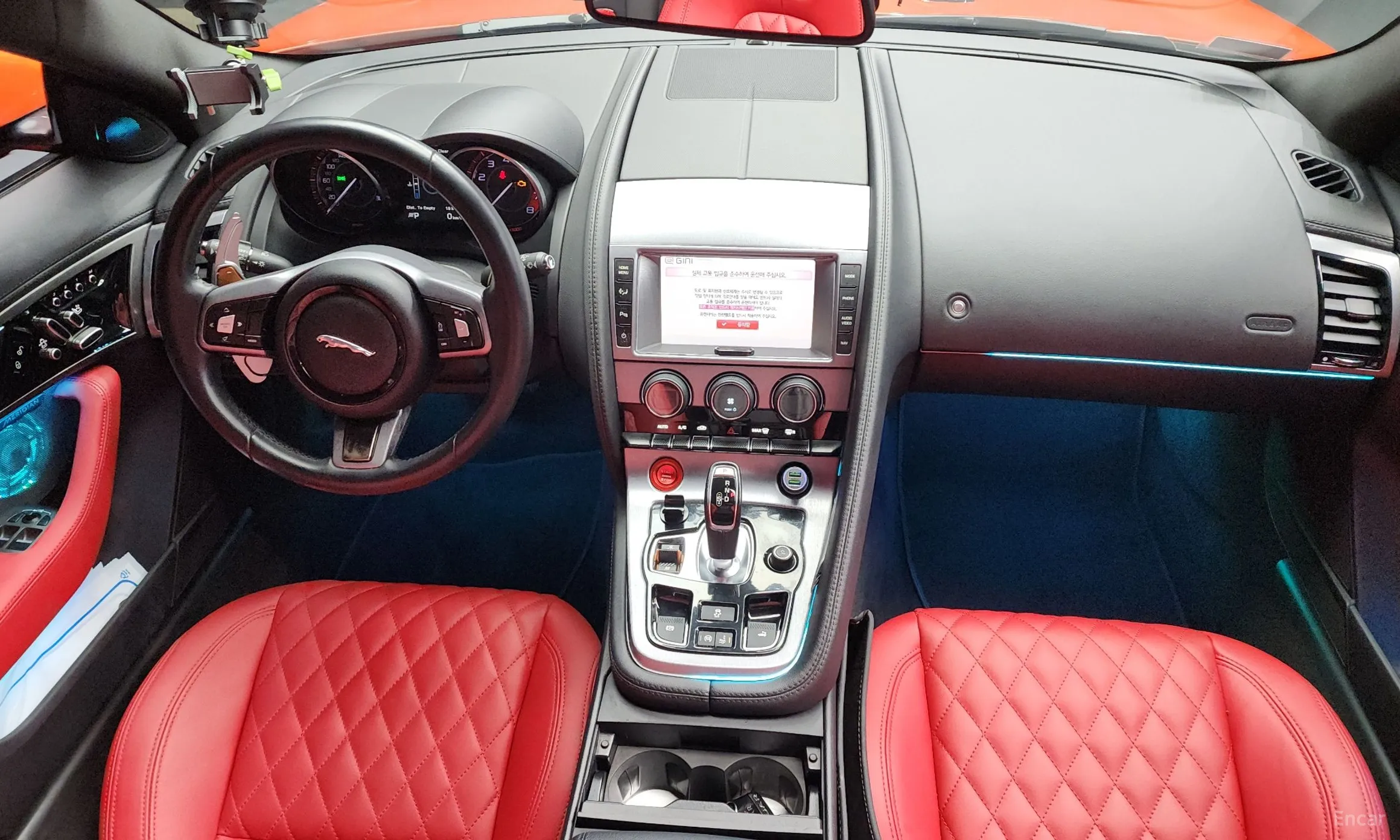 Jaguar F-TYPE превью 7