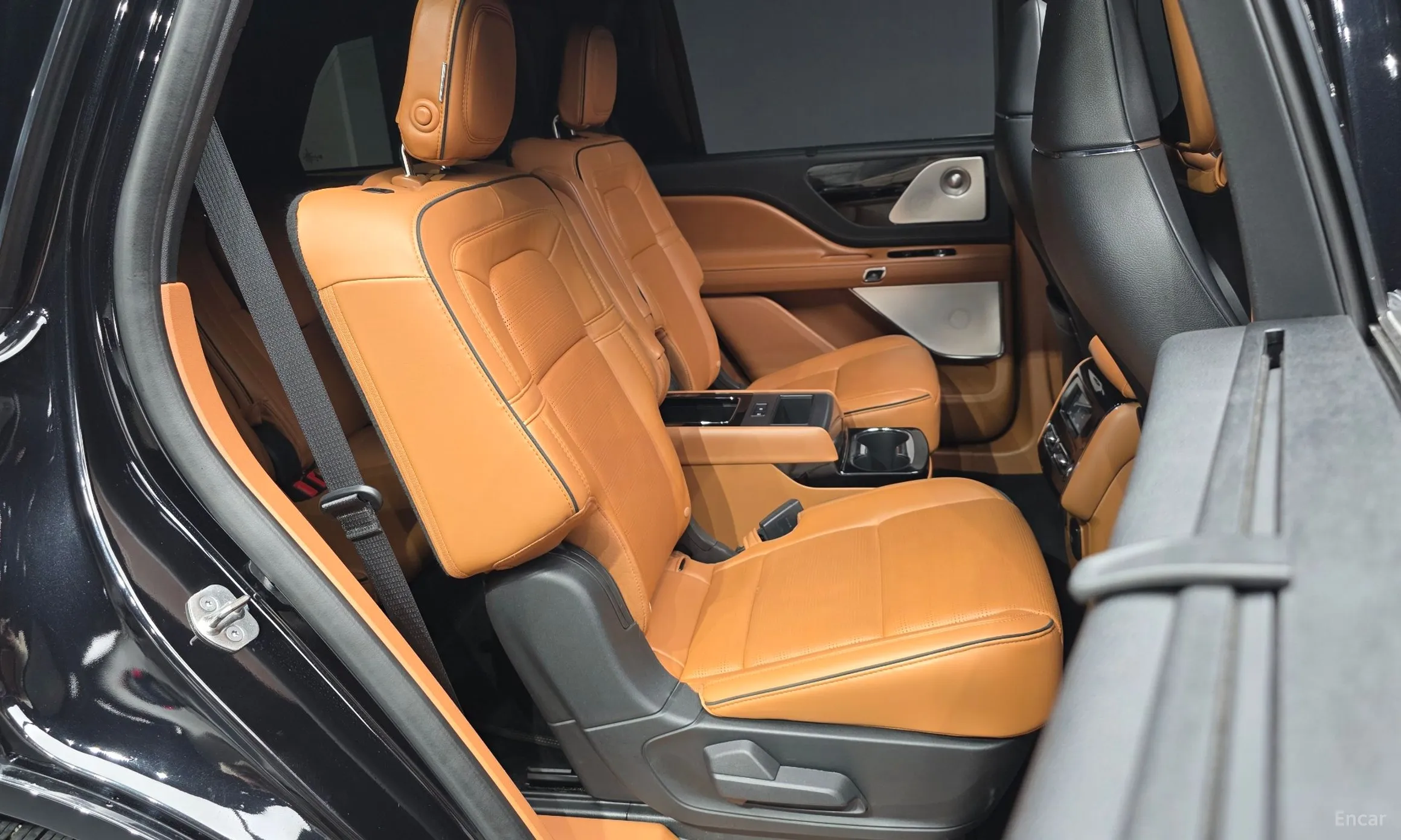 Lincoln Aviator 2nd Generation превью 12