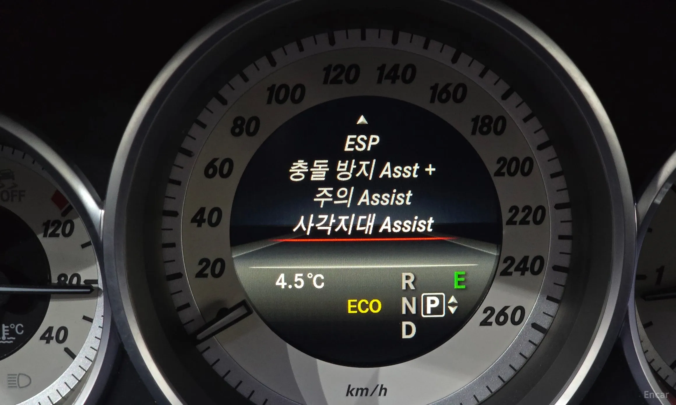Mercedes Benz CLS-Class W218 превью 16