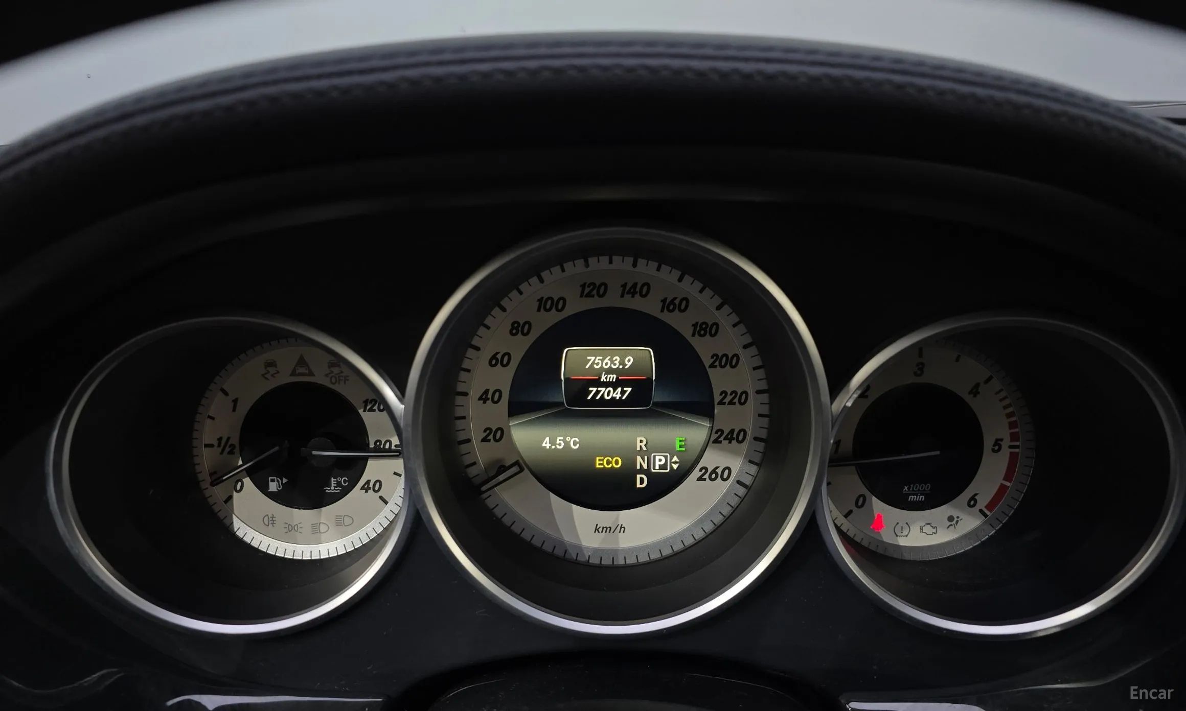 Mercedes Benz CLS-Class W218 превью 8