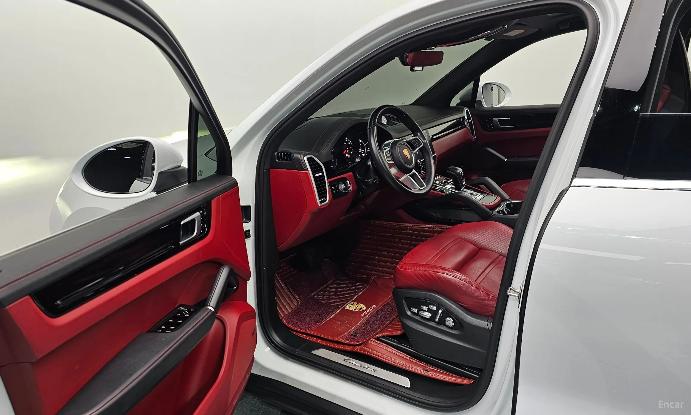 Porsche Cayenne (PO536) превью 11