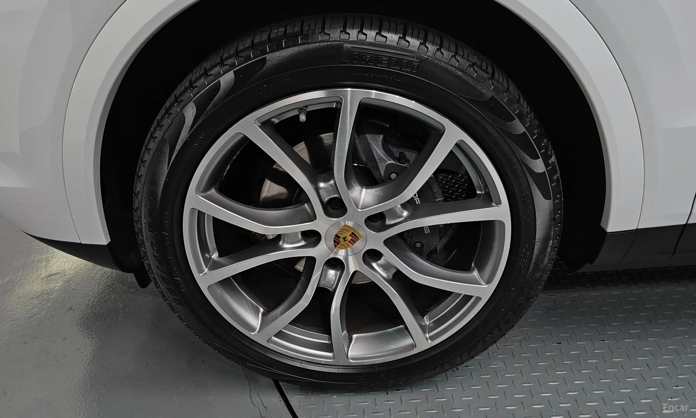 Porsche Cayenne (PO536) превью 5