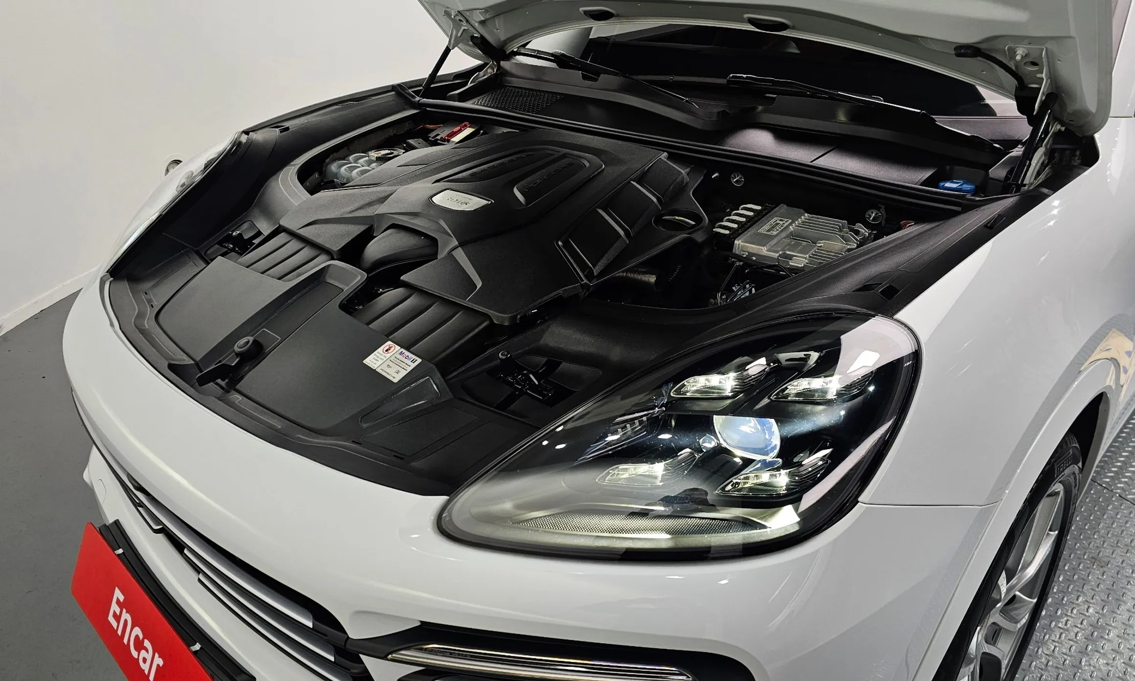Porsche Cayenne (PO536) превью 6