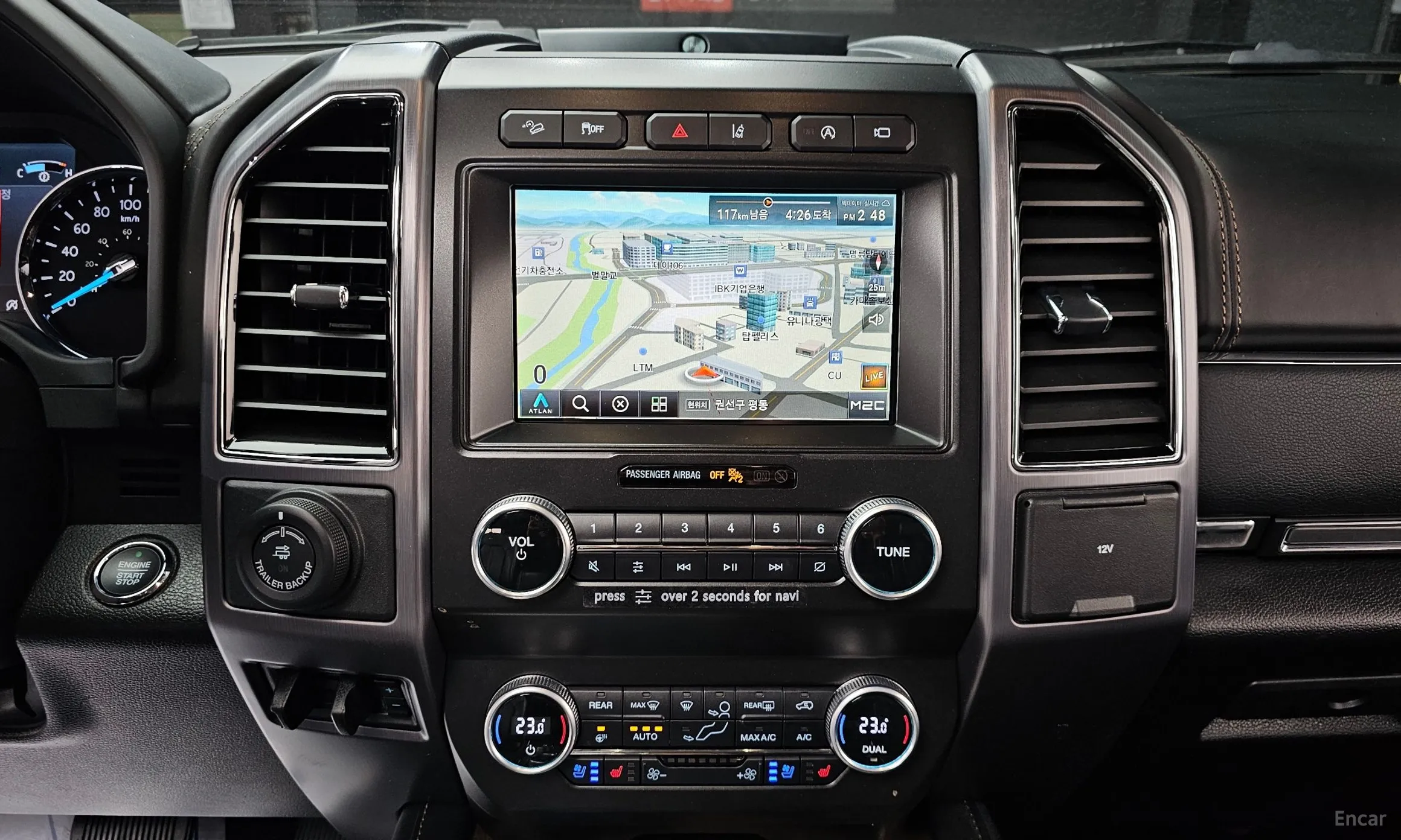Ford Expedition превью 14