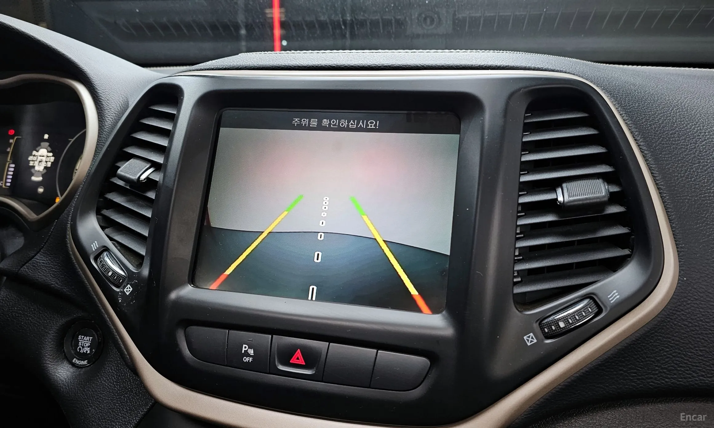 Jeep Cherokee (KL) превью 16