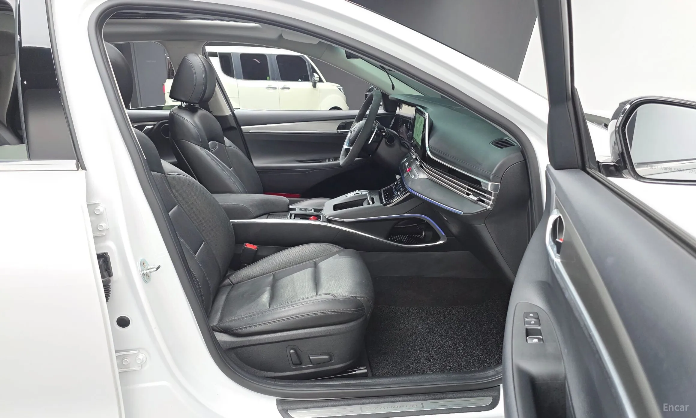 Hyundai Grandeur IG превью 10