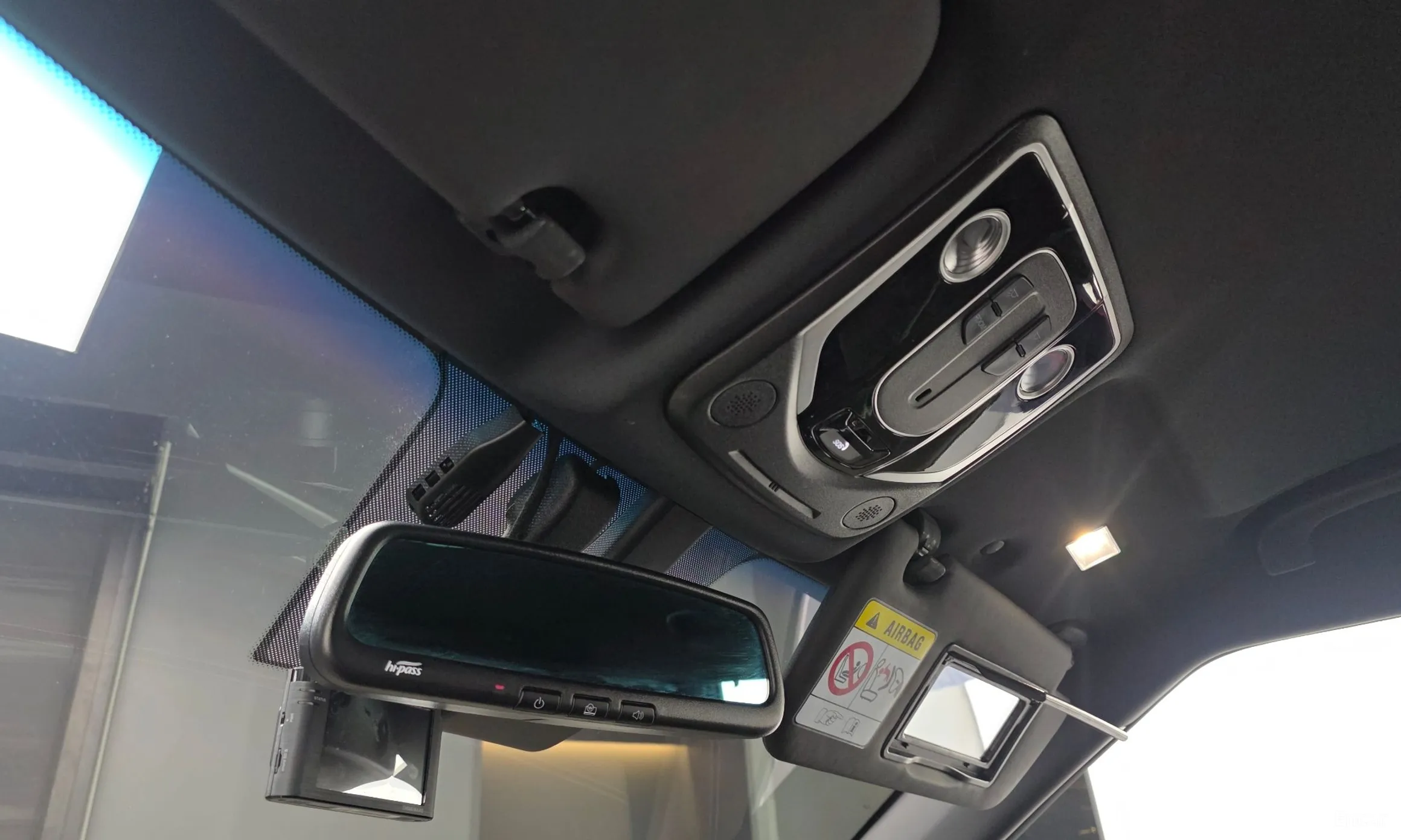 KG Mobility (SsangYong) Torres превью 18
