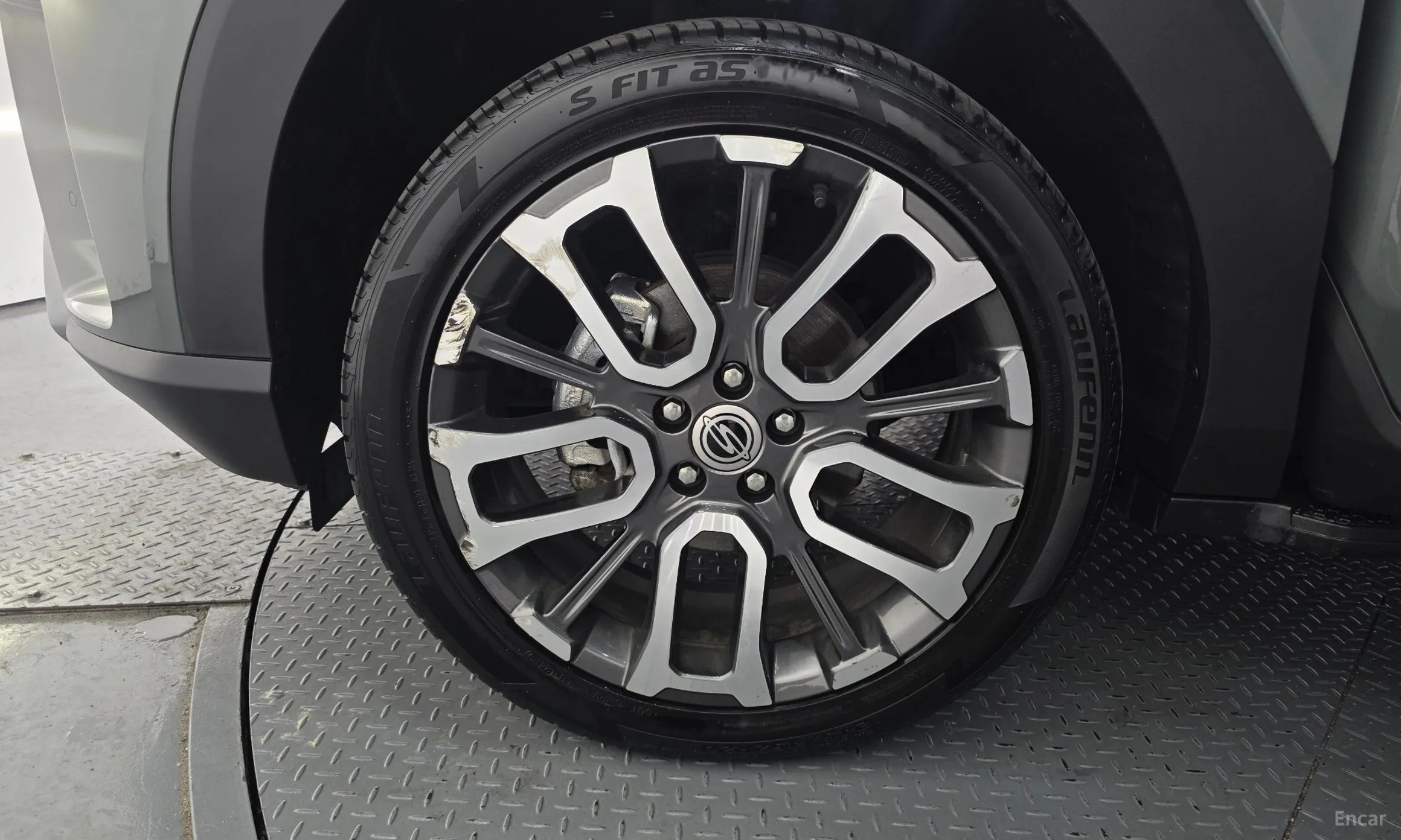 KG Mobility (SsangYong) Torres превью 5