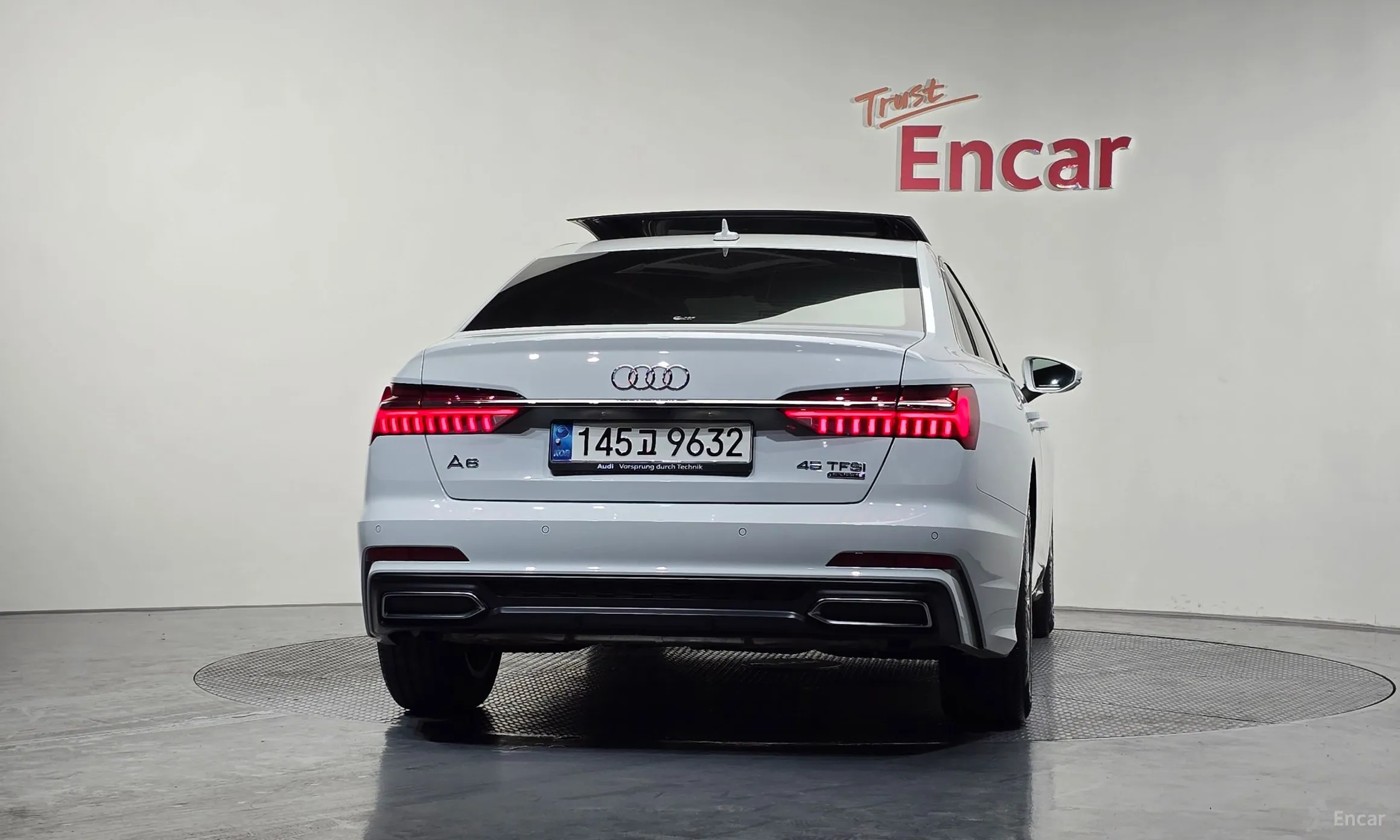Audi A6 (C8) превью 4