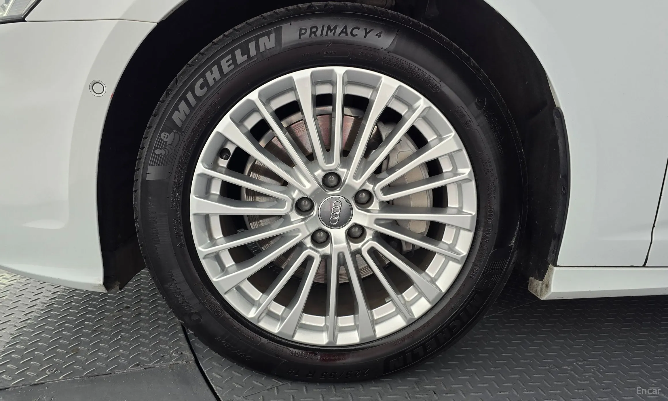Audi A6 (C8) превью 5