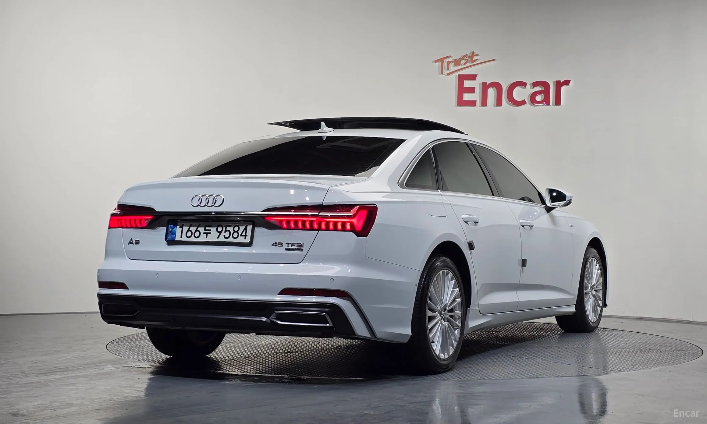 Audi A6 (C8) превью 2