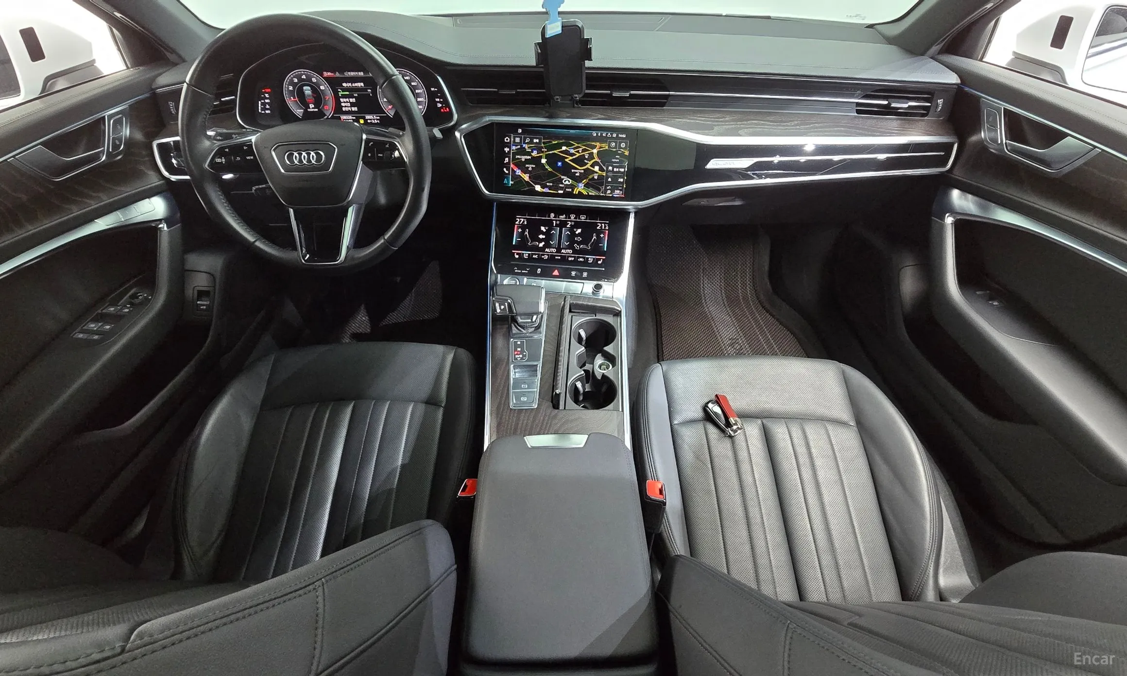 Audi A6 (C8) превью 7